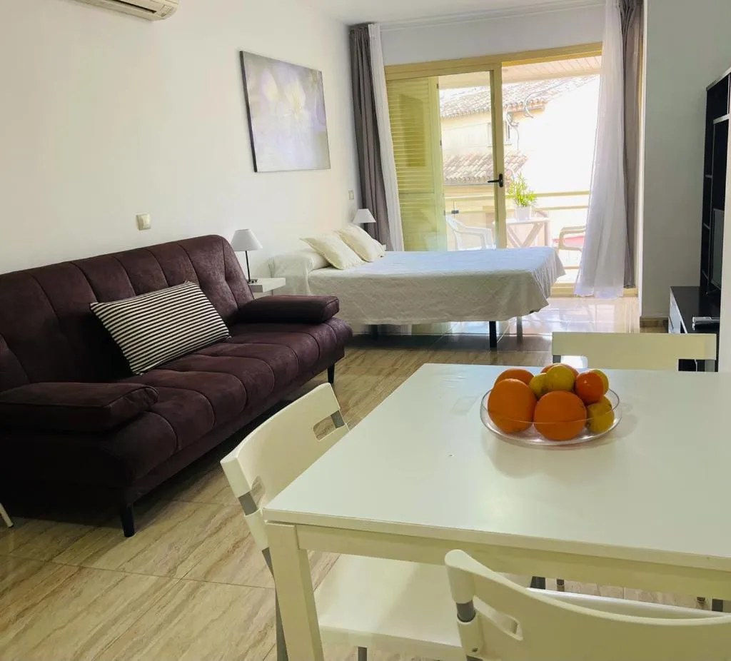 Photo of the whole room, Bed in Puerta del Sol TRM only adults Aparts