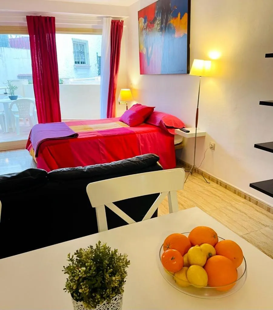 Photo of the whole room, Bed in Puerta del Sol TRM only adults Aparts