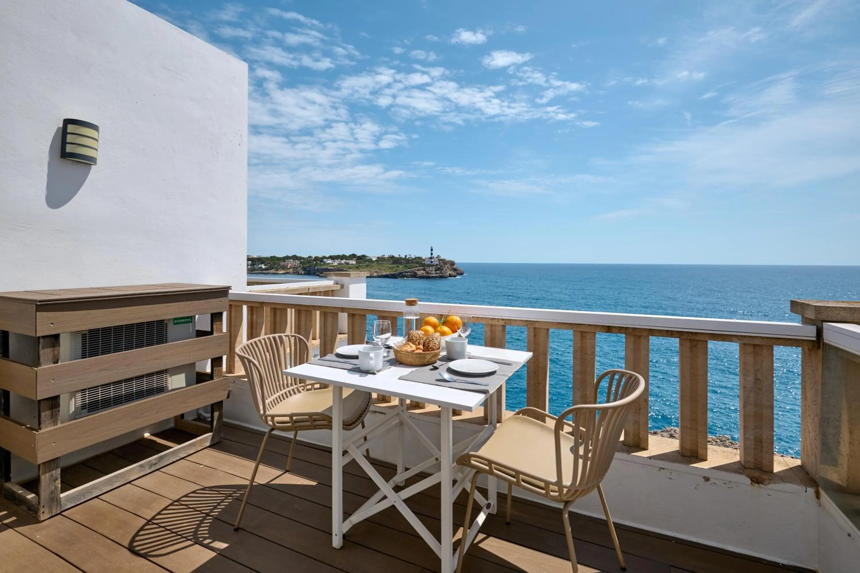 Orange Colom - Seaside Apartments