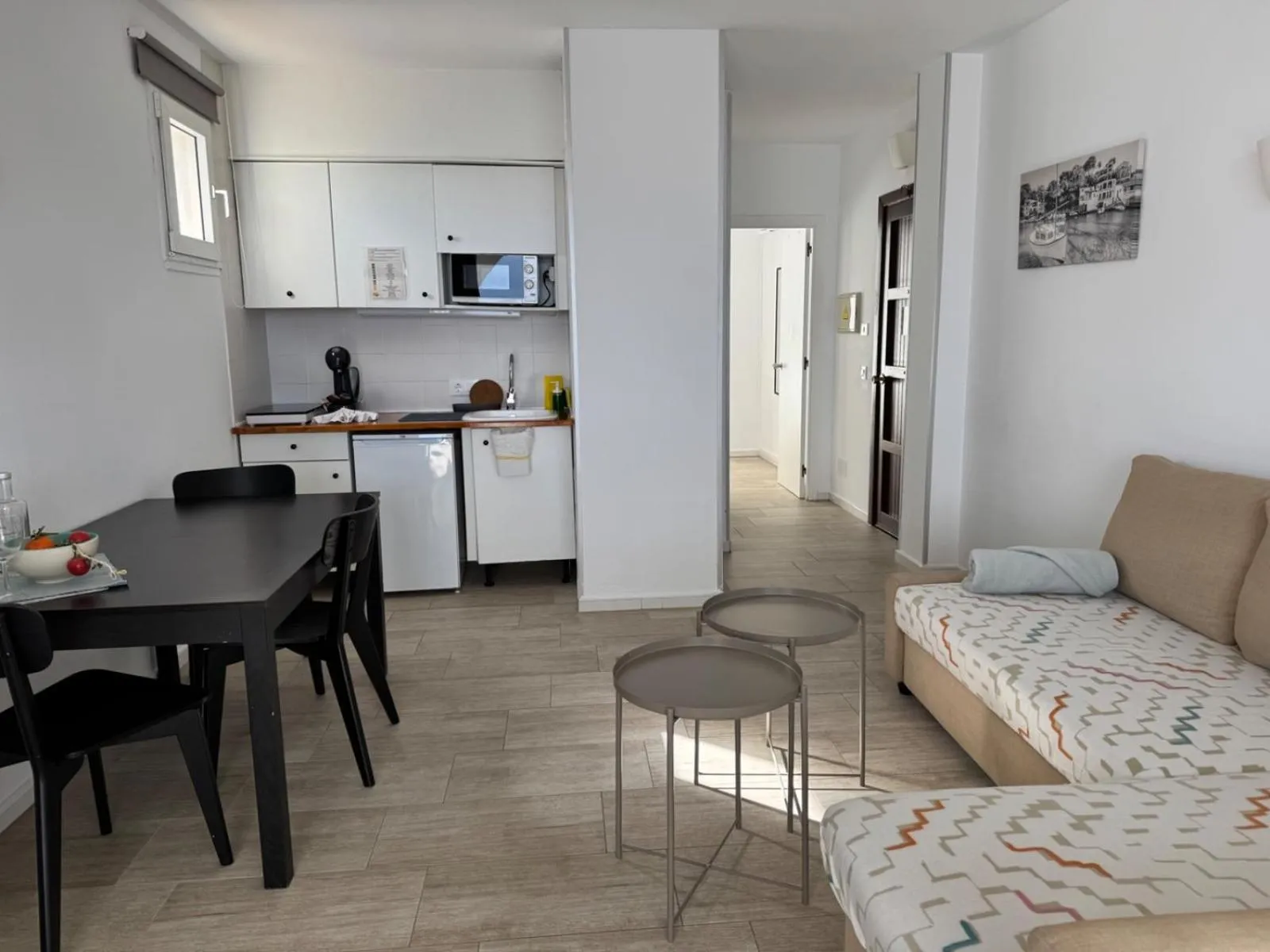 Kitchen or kitchenette in Orange Colom - Seaside Apartments