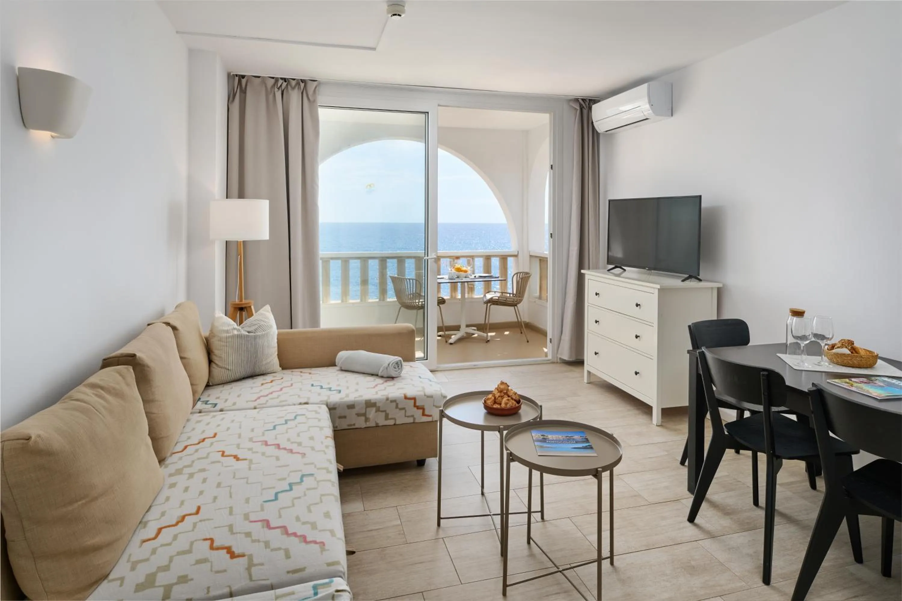 Orange Colom - Seaside Apartments
