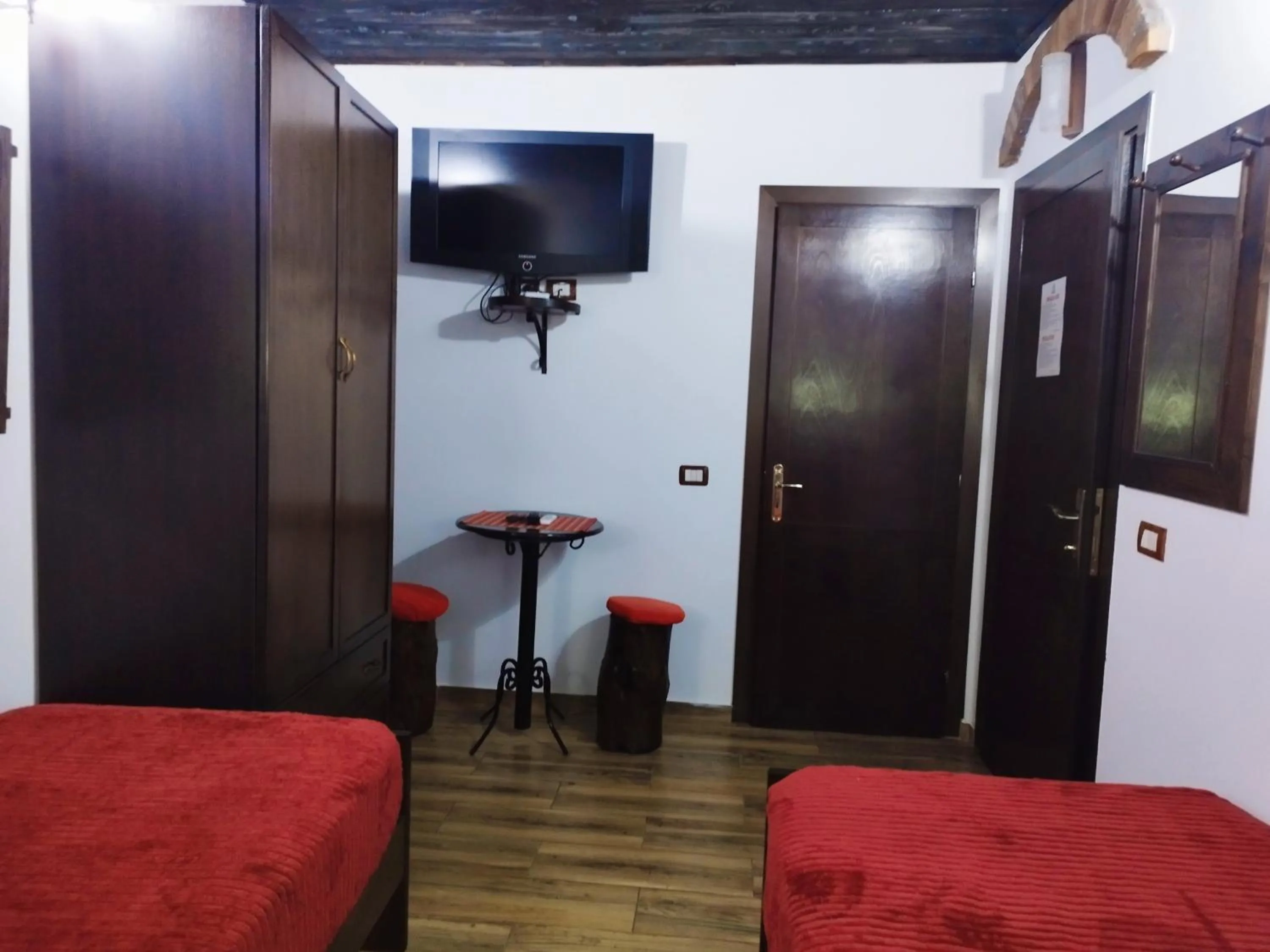 Bed in Guva Mangalem Hotel Restaurant