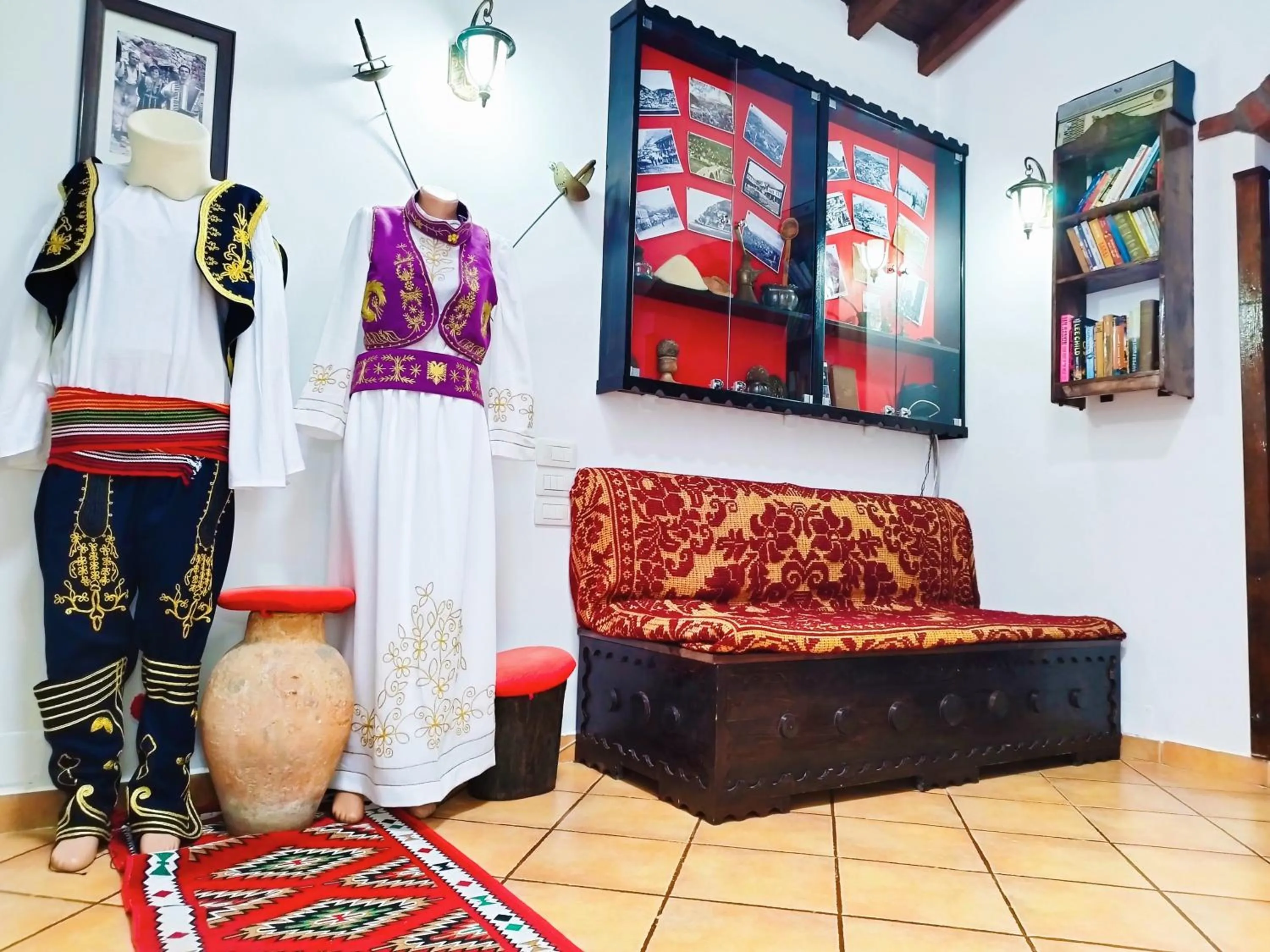 Decorative detail in Guva Mangalem Hotel Restaurant