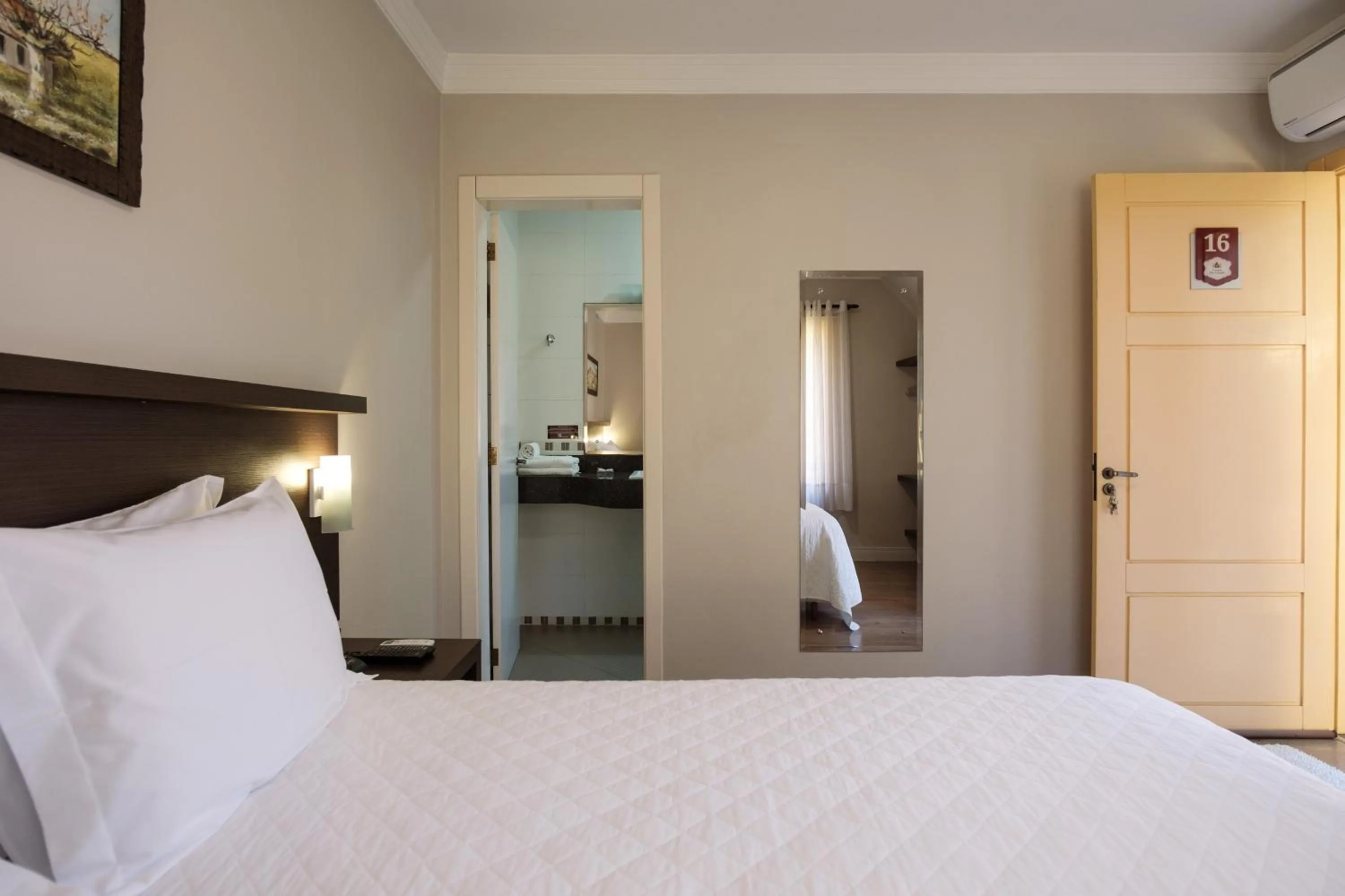 Bedroom, Bed in Pousada Do Chalé