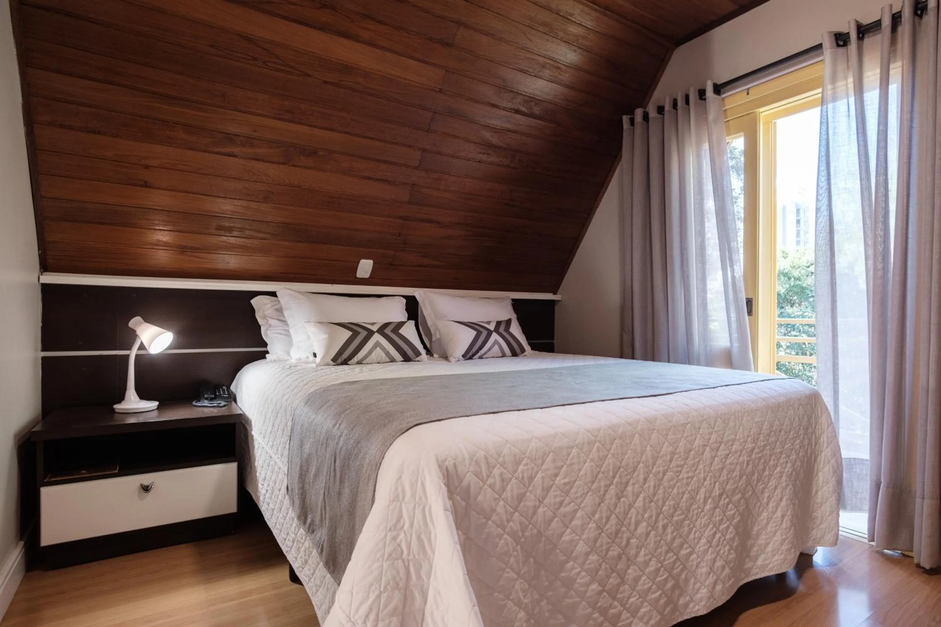 Photo of the whole room, Bed in Pousada Do Chalé