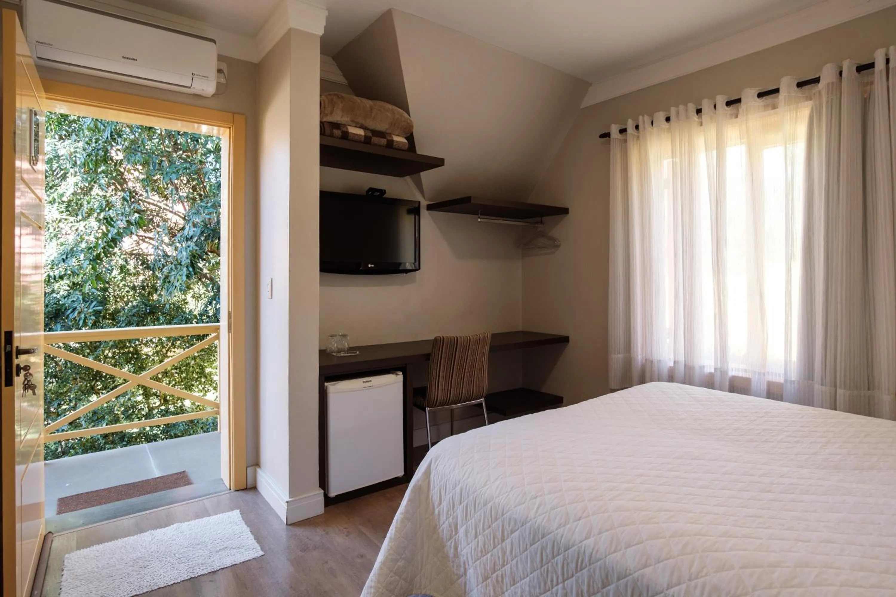 Bedroom, Bed in Pousada Do Chalé