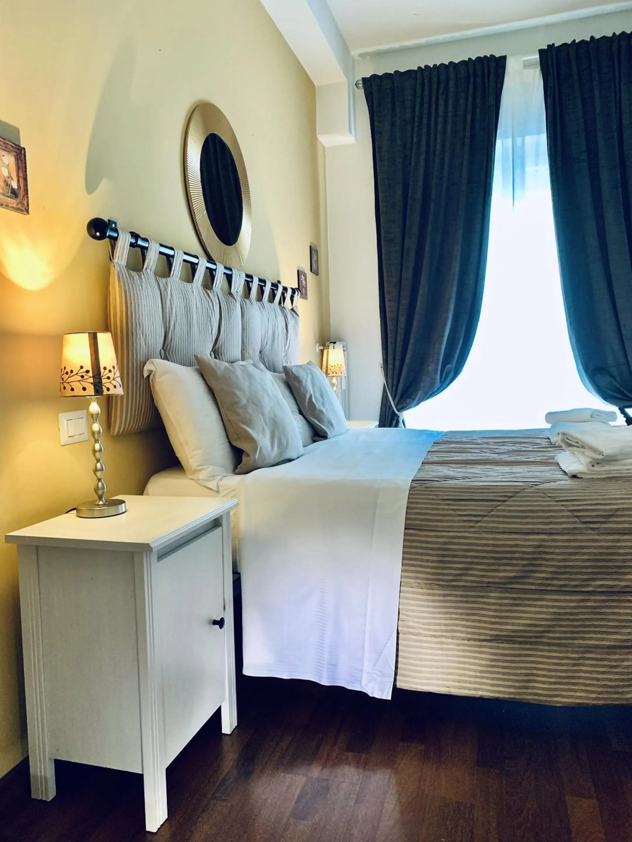 Bedroom, Bed in Beside the Vatican