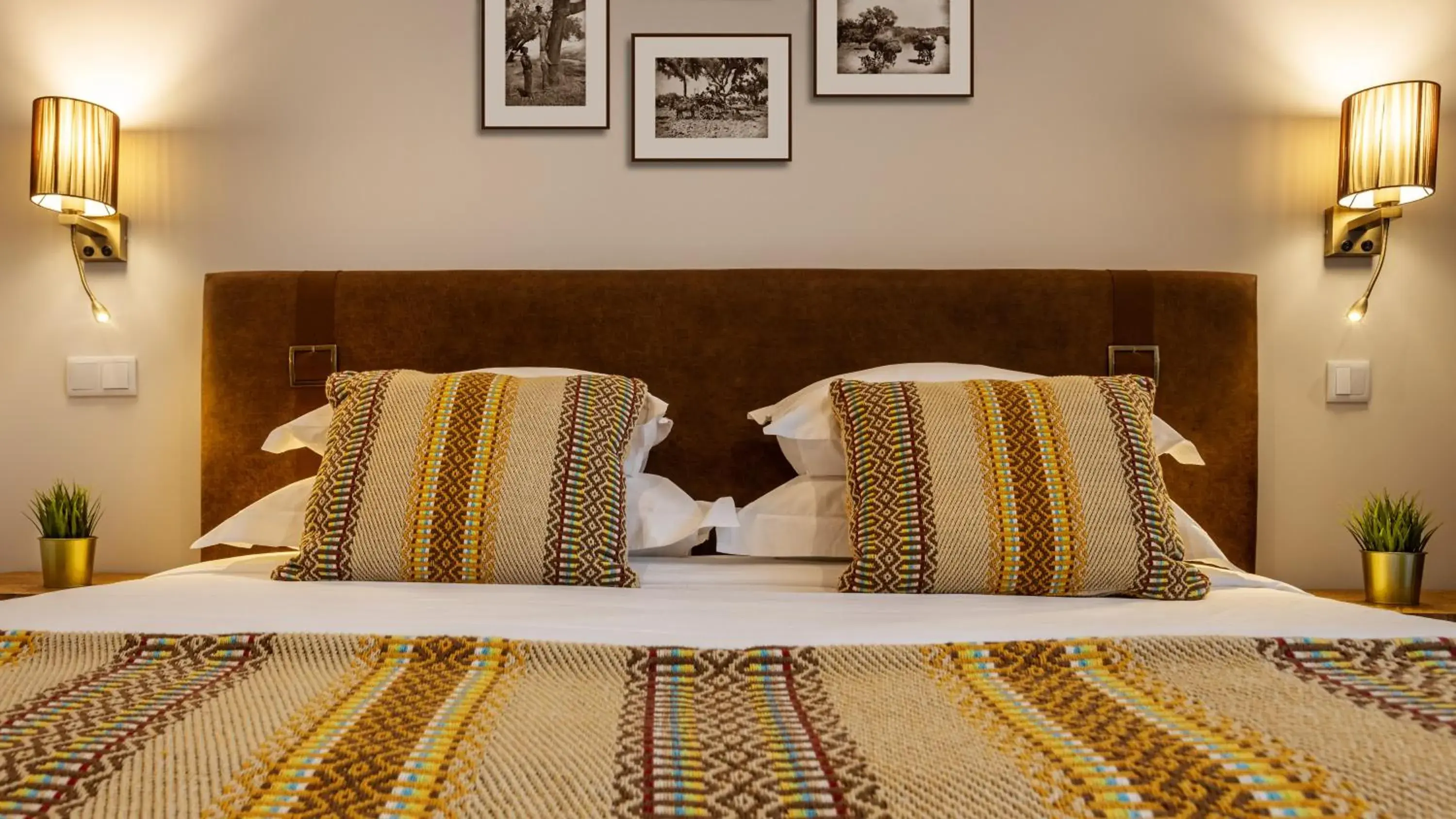 Bed in Évora O Cante Hotel Bed in Évora O Cante Hotel