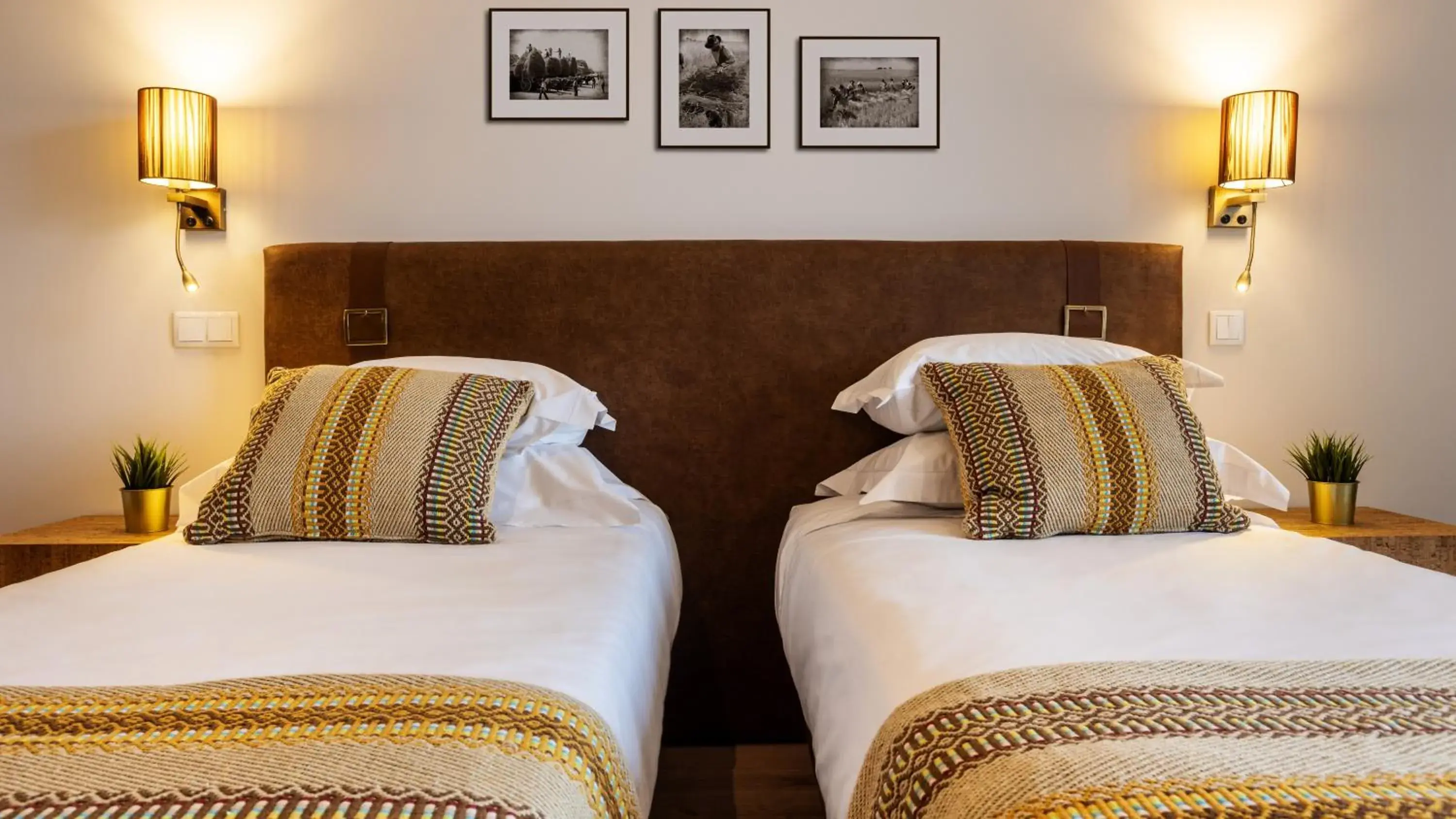 Bed in Évora O Cante Hotel Bed in Évora O Cante Hotel