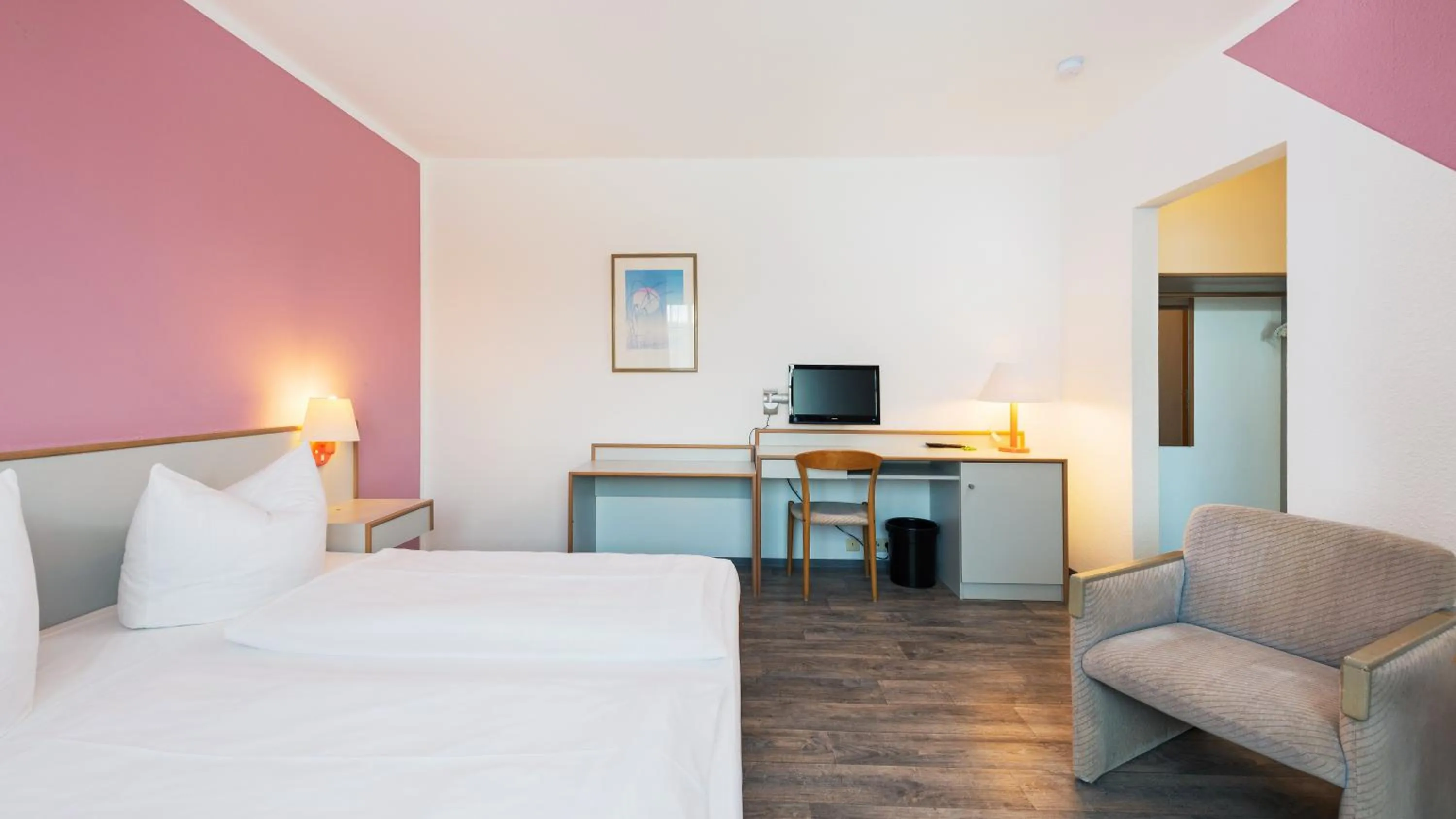 Photo of the whole room, Bed in Motel Hormersdorf