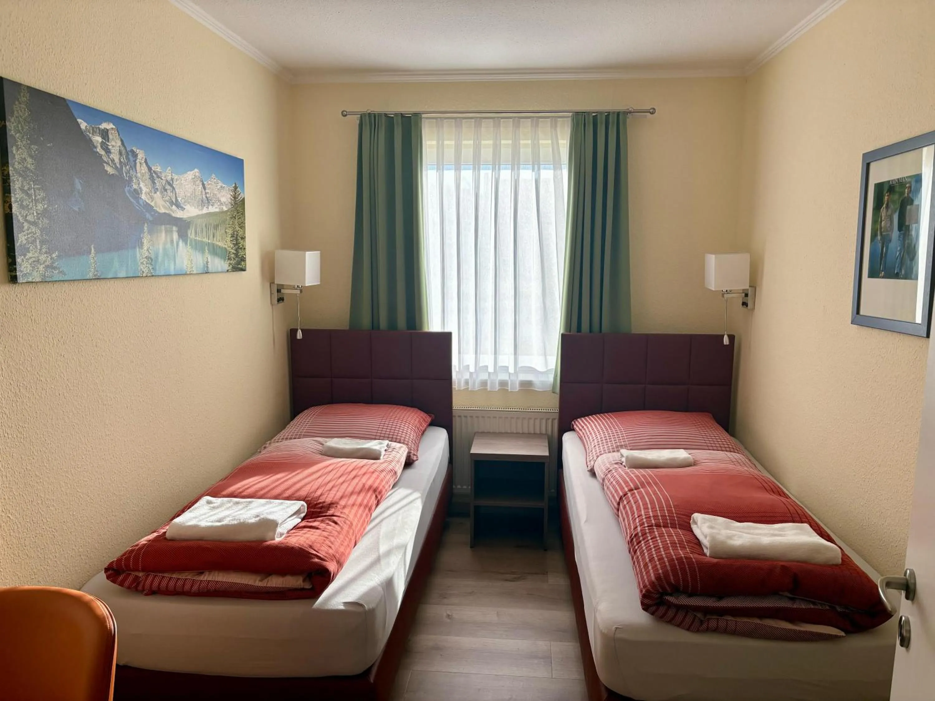 Bedroom, Bed in Ellen Hotel