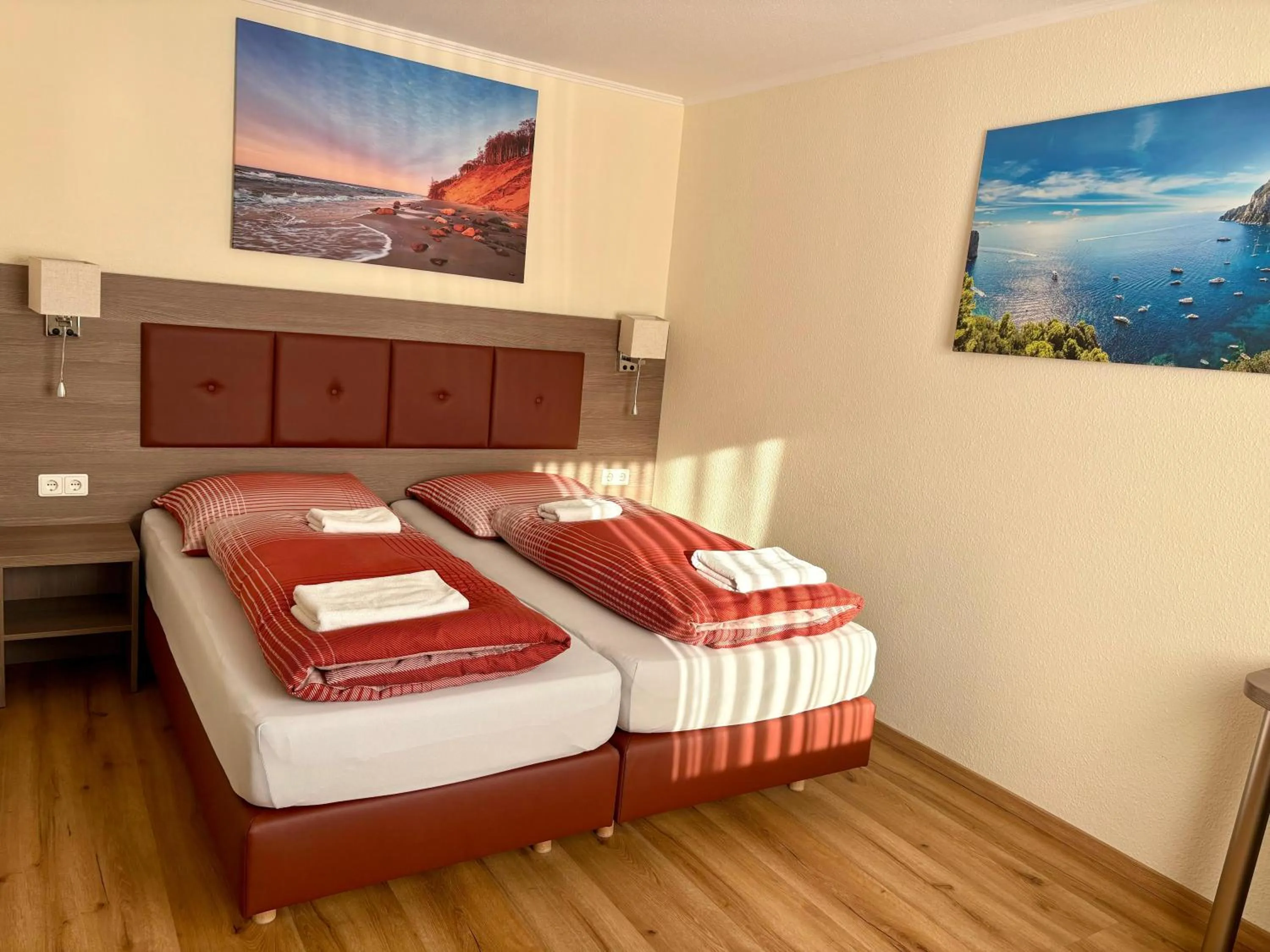 Bedroom, Bed in Ellen Hotel