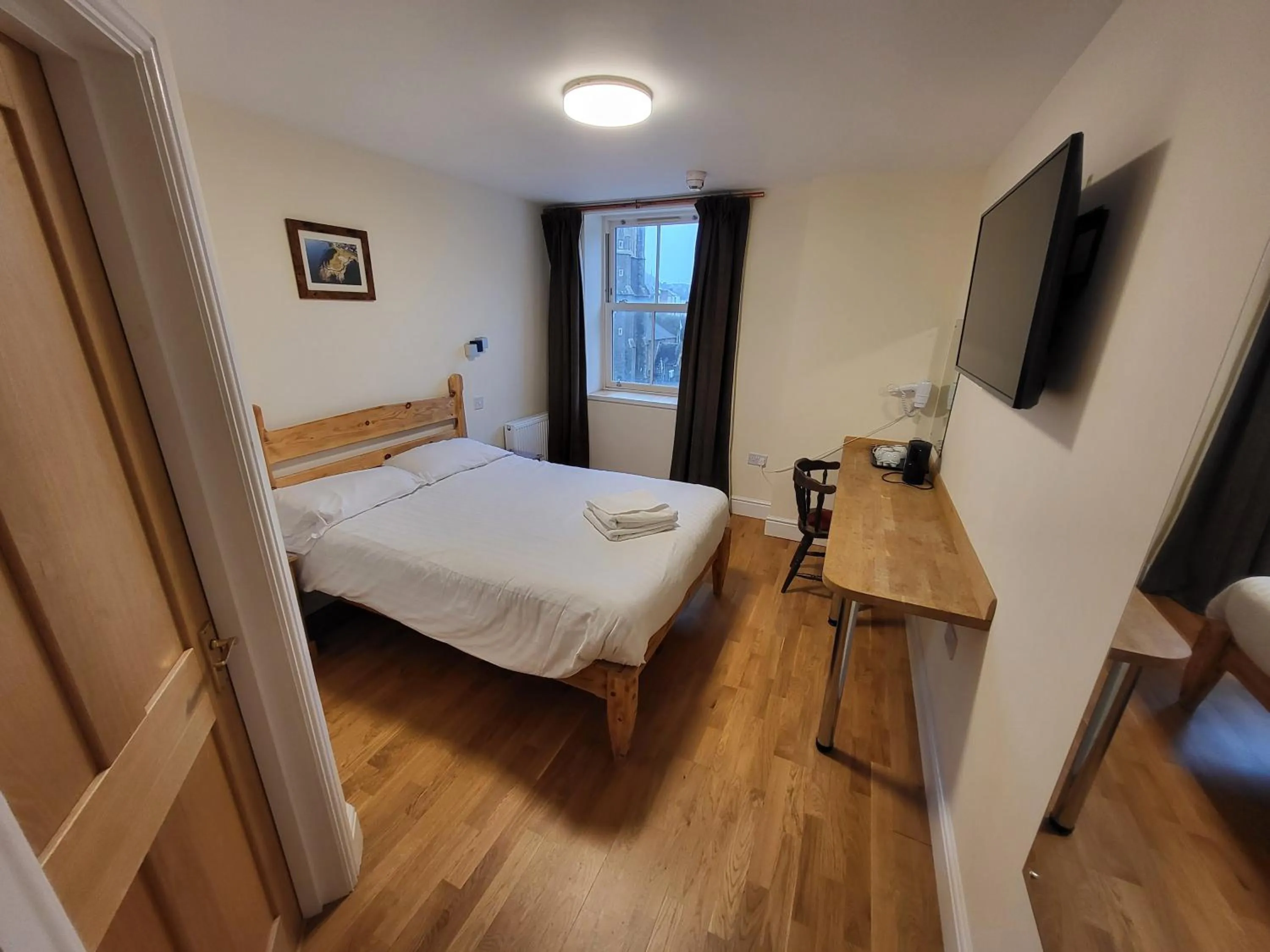 Bedroom, Bed in The Grand Harbour hotel