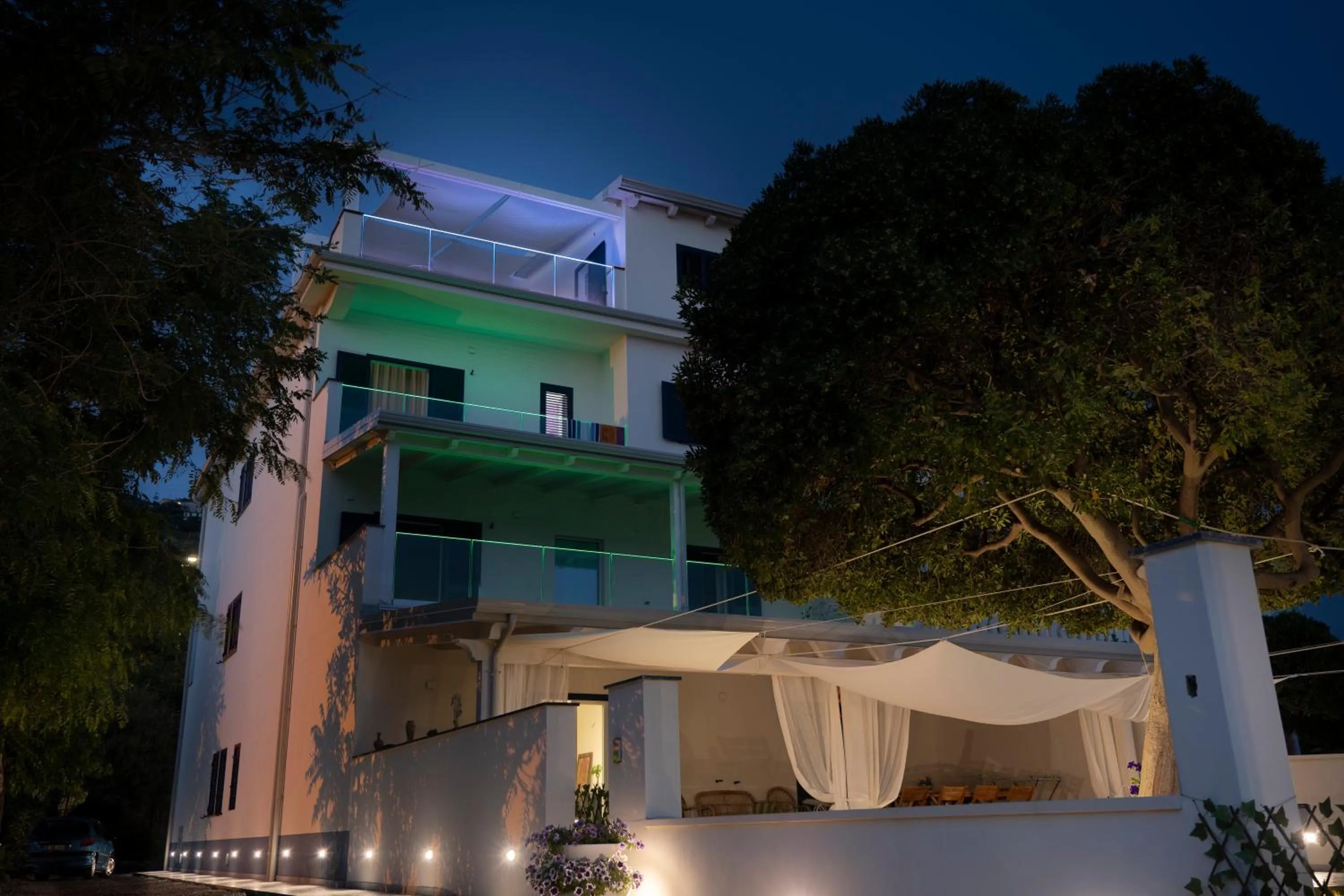 Property building in Mbaccimari B&B