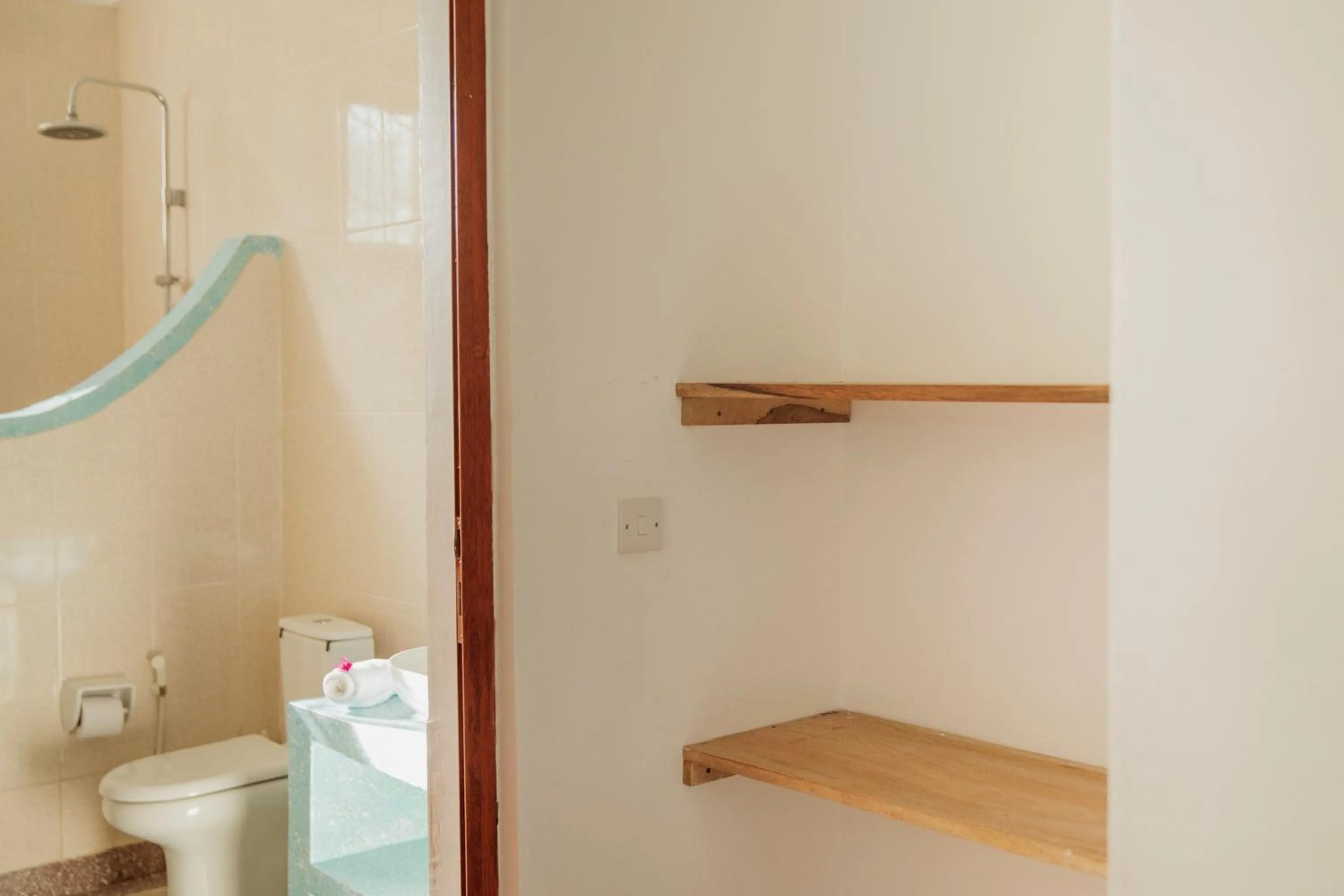 Bathroom in Paje White House