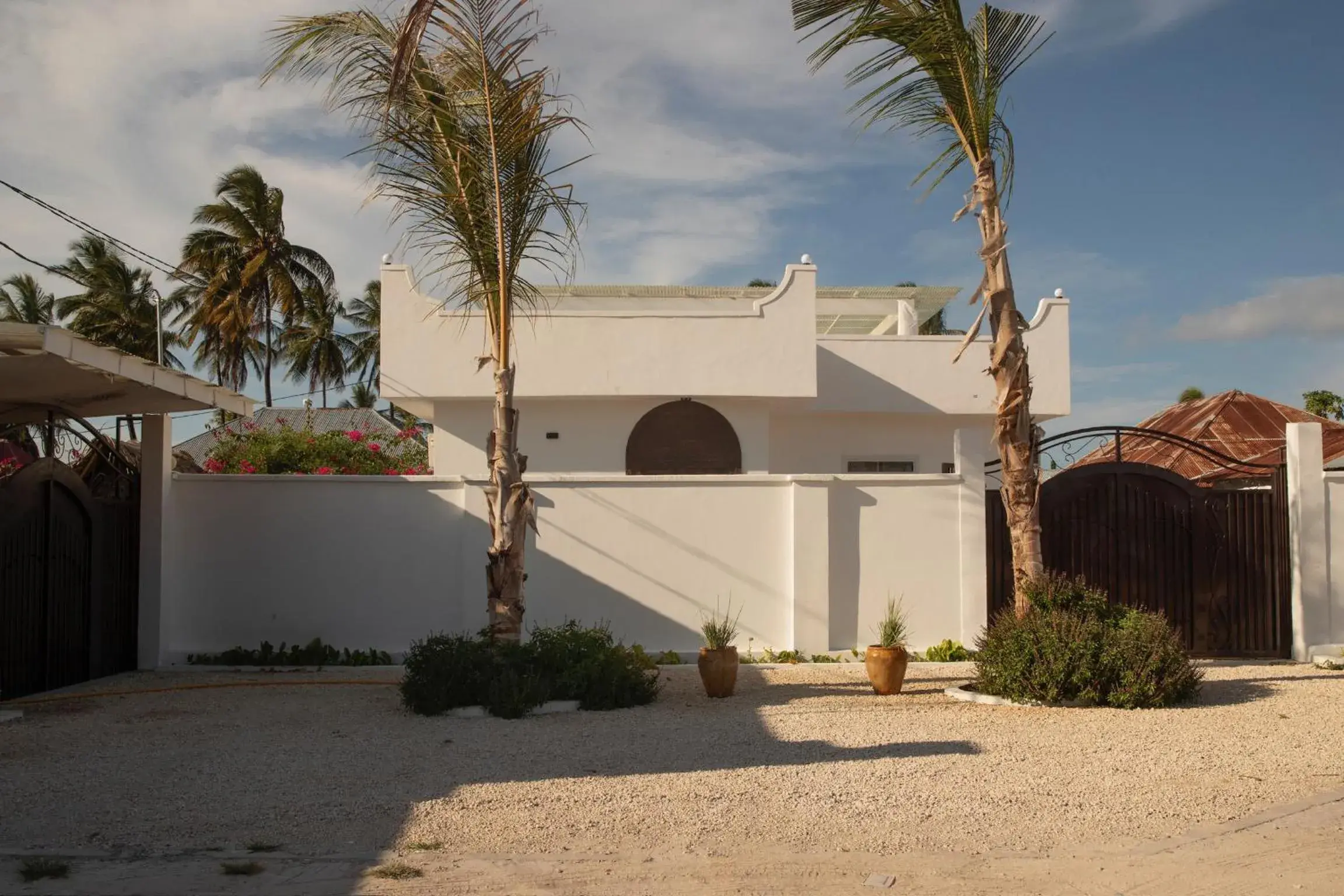 Property building in Paje White House Property building in Paje White House