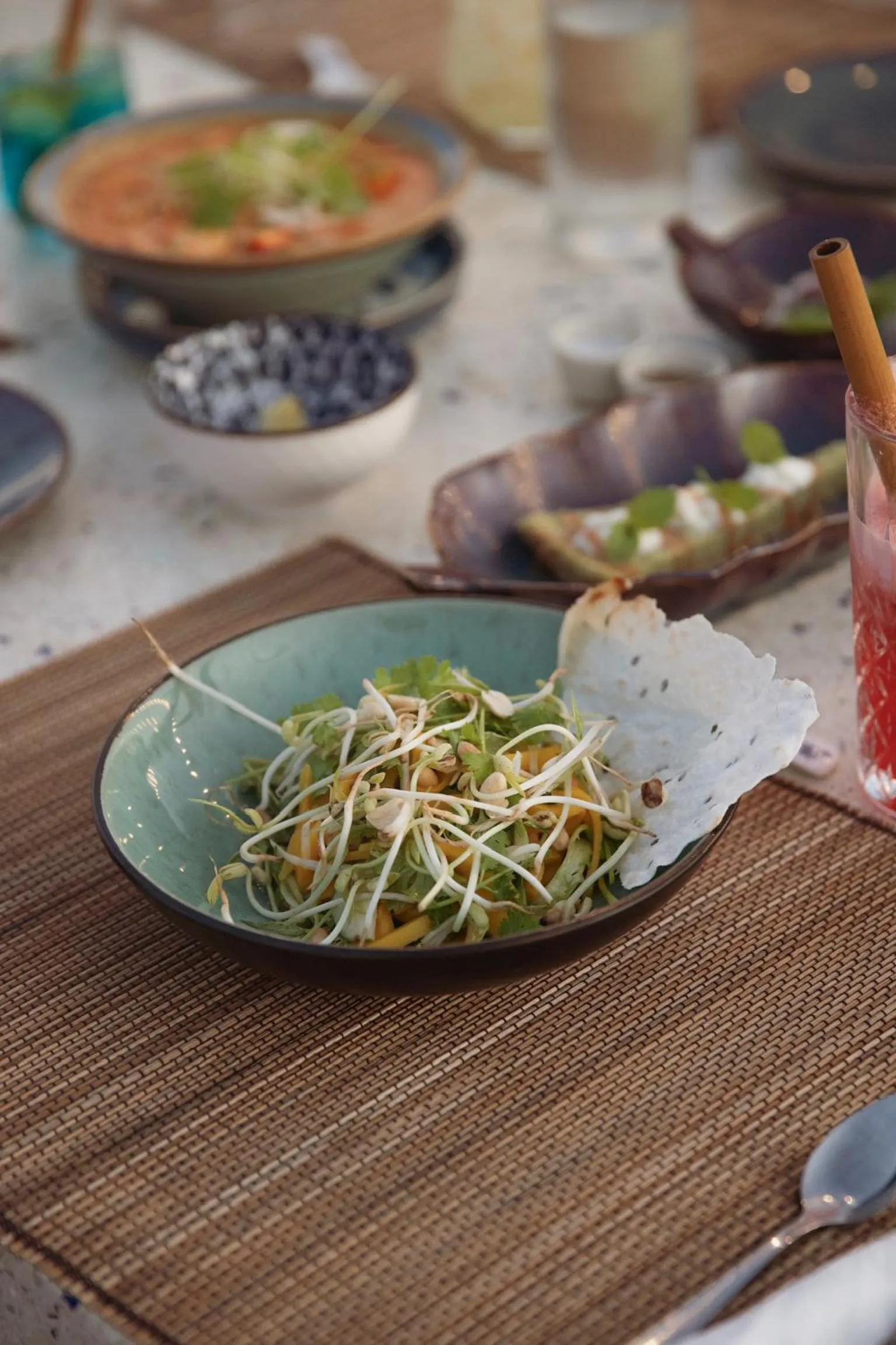 Restaurant/places to eat in Paje White House