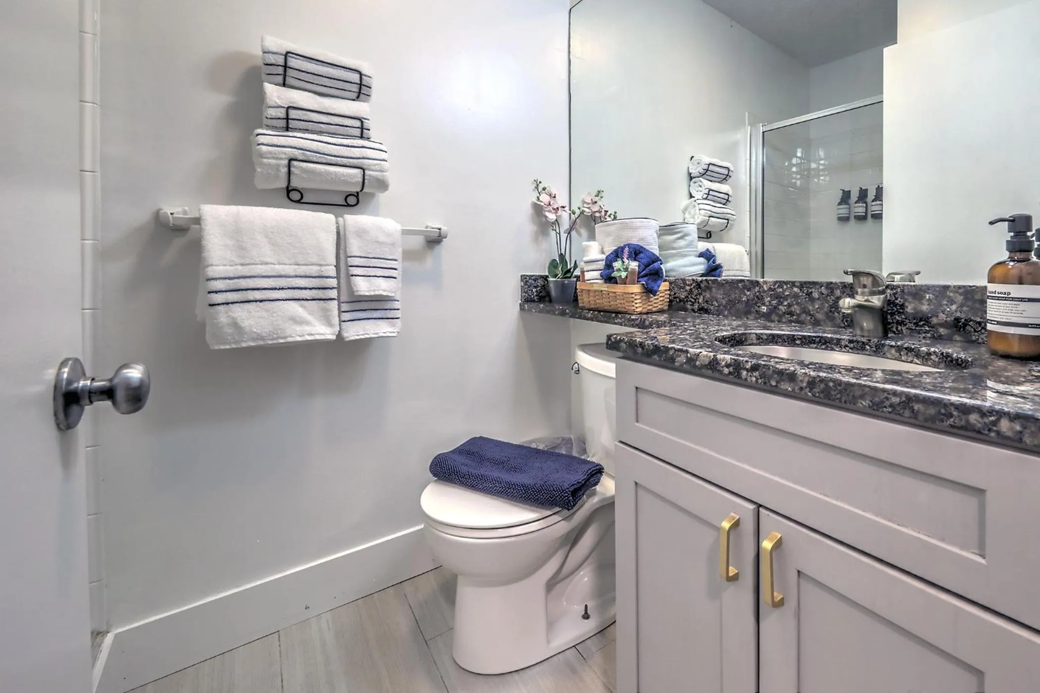 Bathroom in Good Hotels Boston