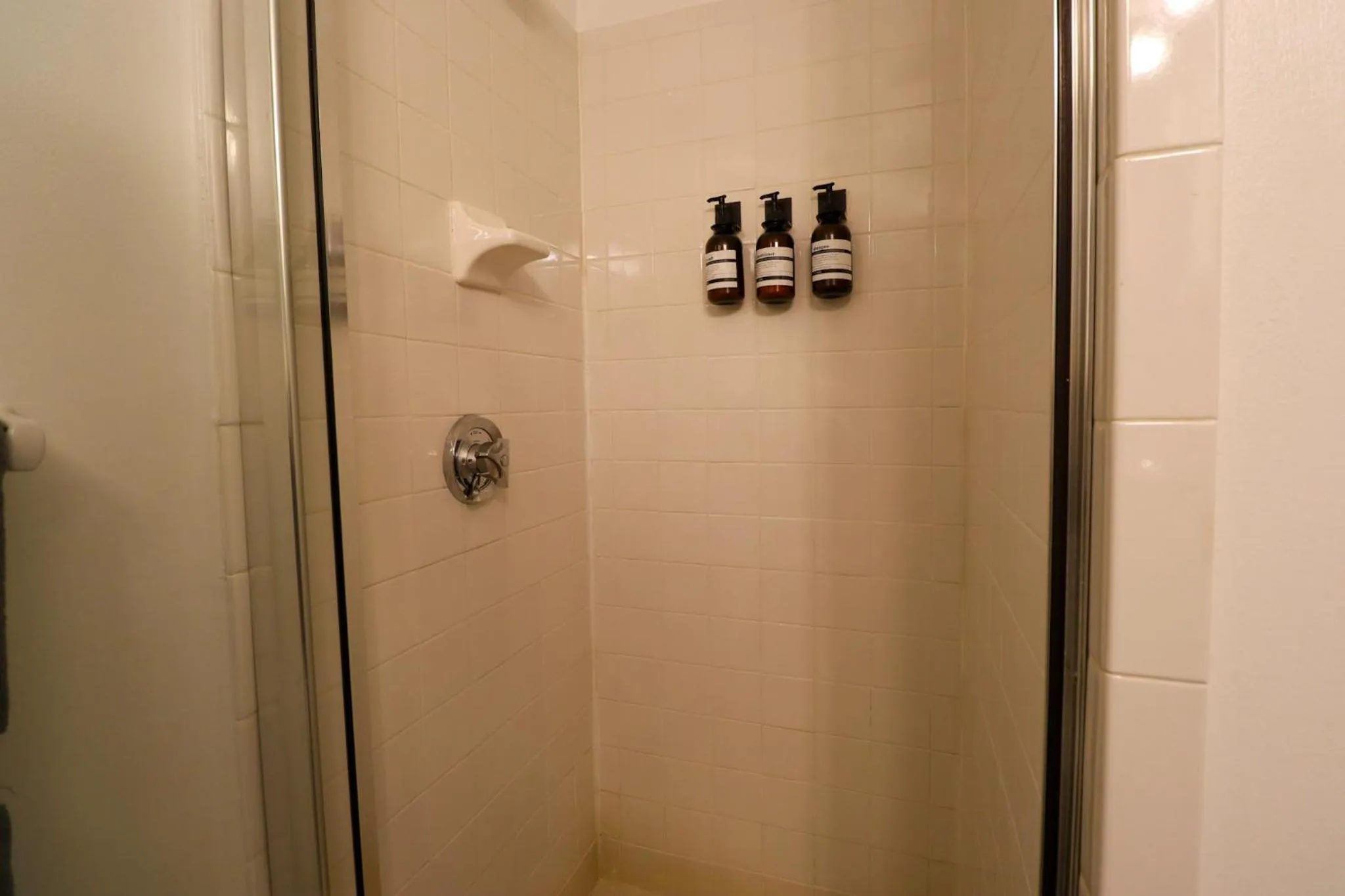 Bathroom in Good Hotels Boston