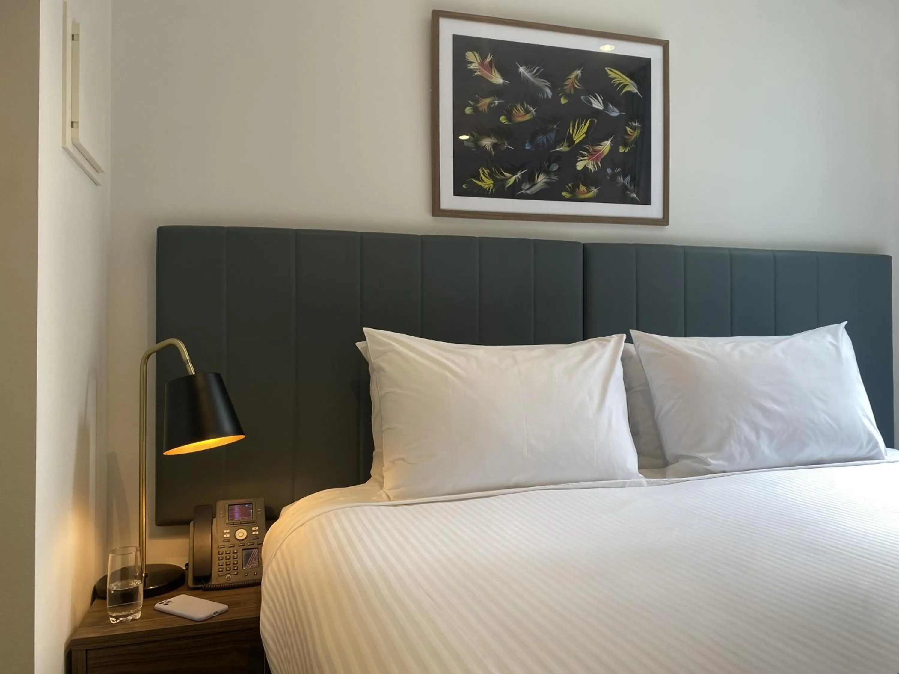 Bed in Brady Apartment Hotel Hardware Lane