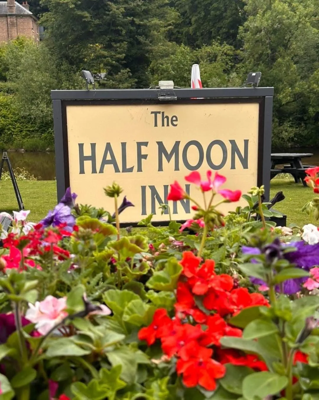 Half Moon Jackfield