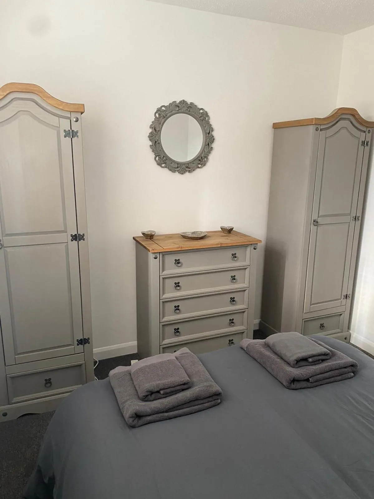 Bedroom, Bed in Riverside Park Ground Floor Apt 1 BR Parking St Neots