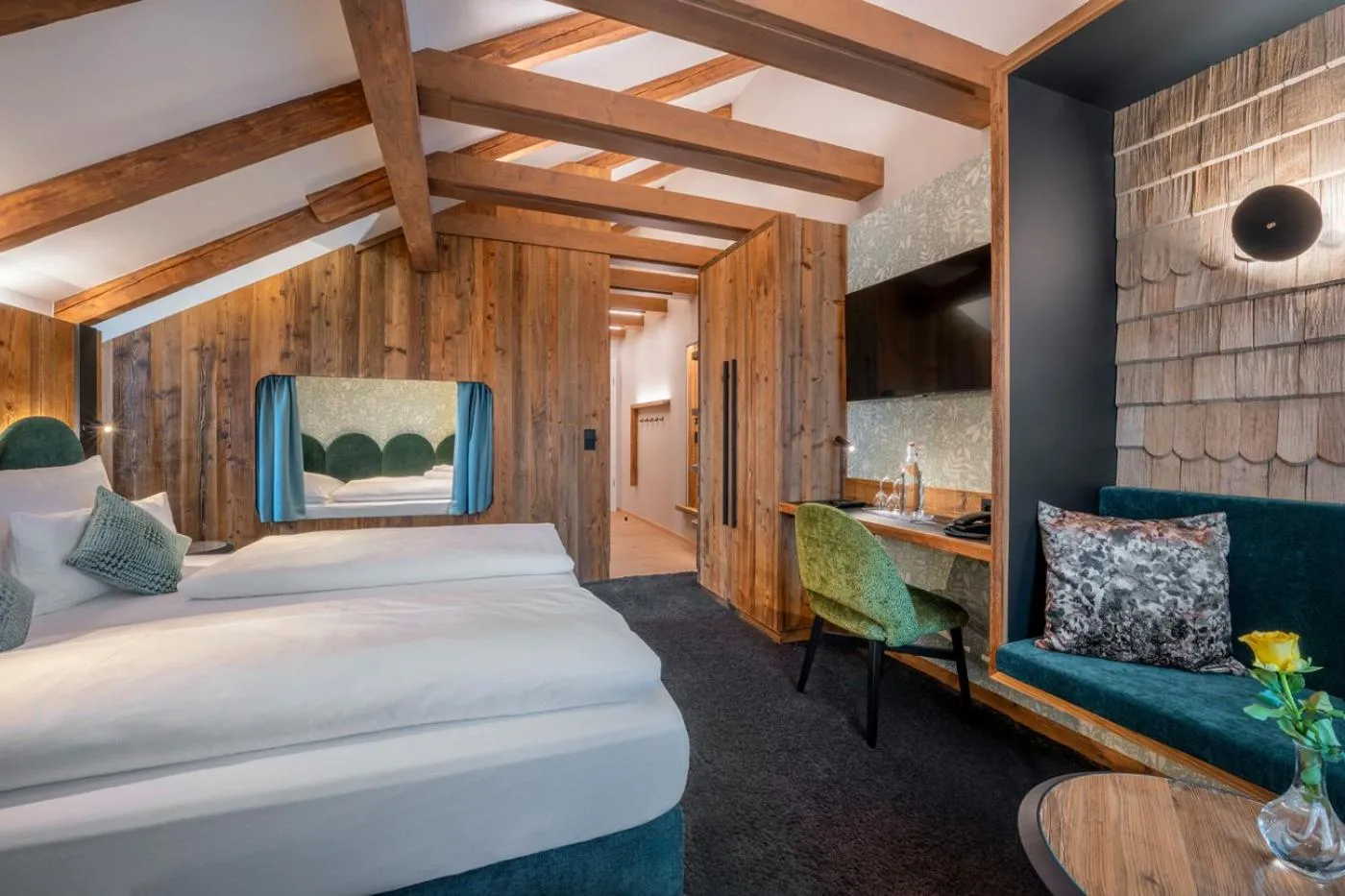 Photo of the whole room, Bed in Hotel Schäfflerwirt