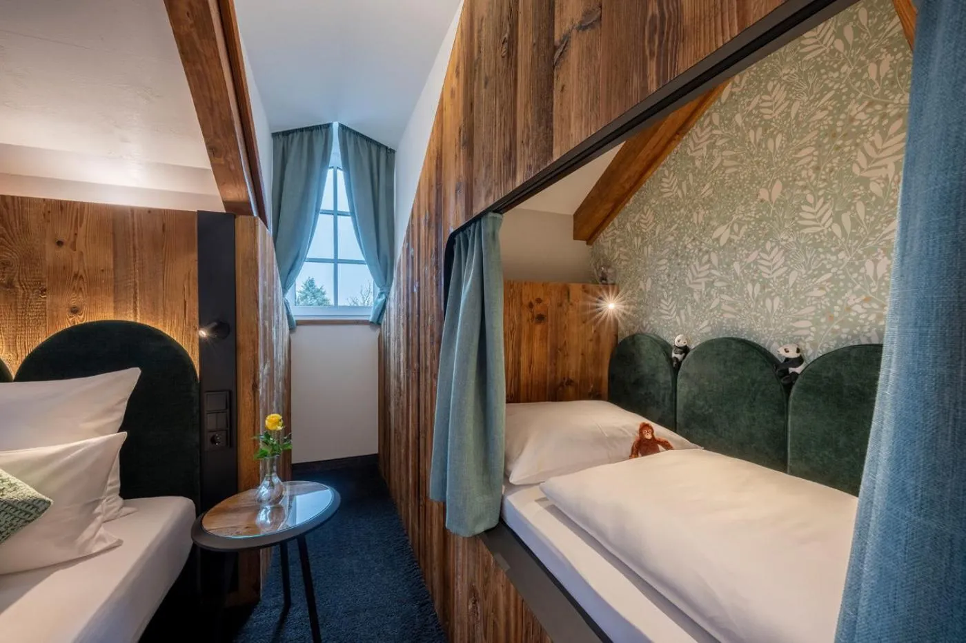 Decorative detail, Bed in Hotel Schäfflerwirt