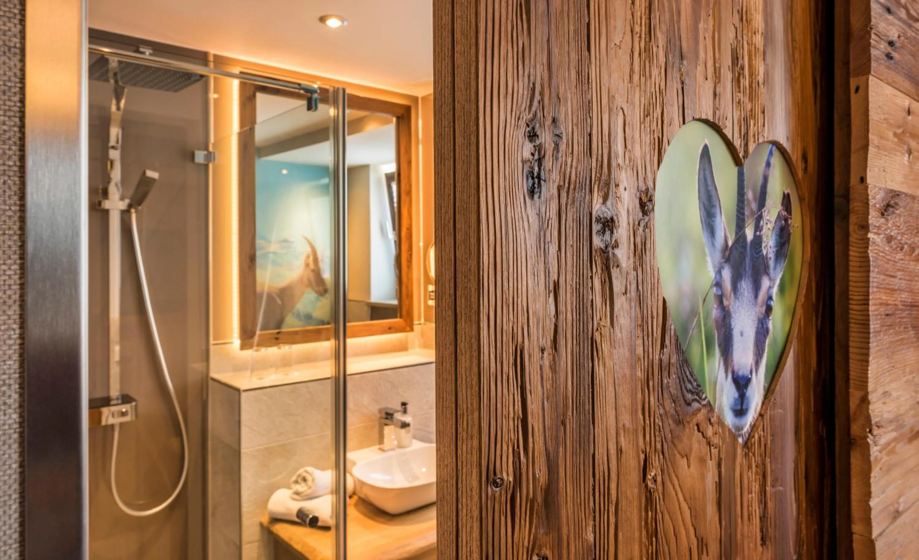 Bathroom in Hotel Schäfflerwirt