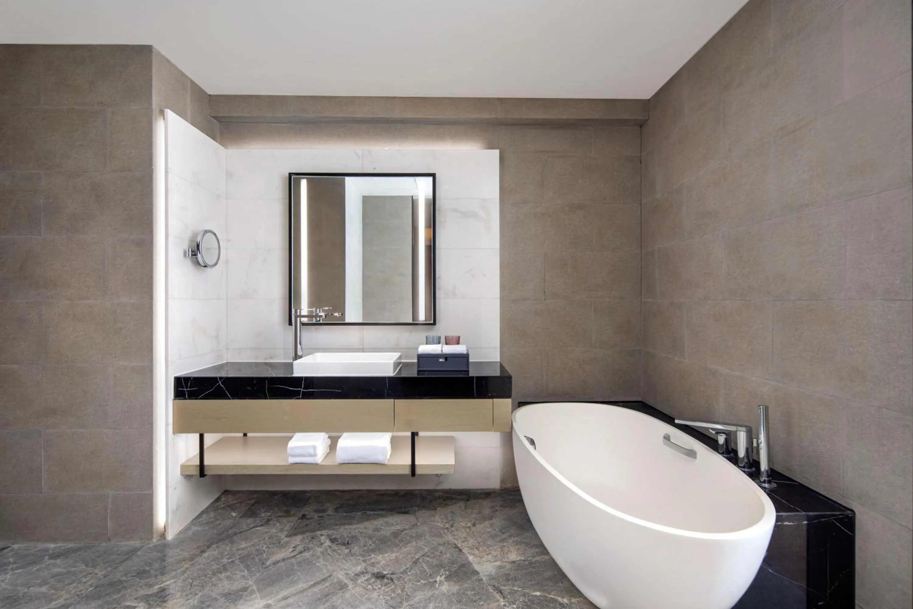 Bathroom in Courtyard by Marriott Jiangyin