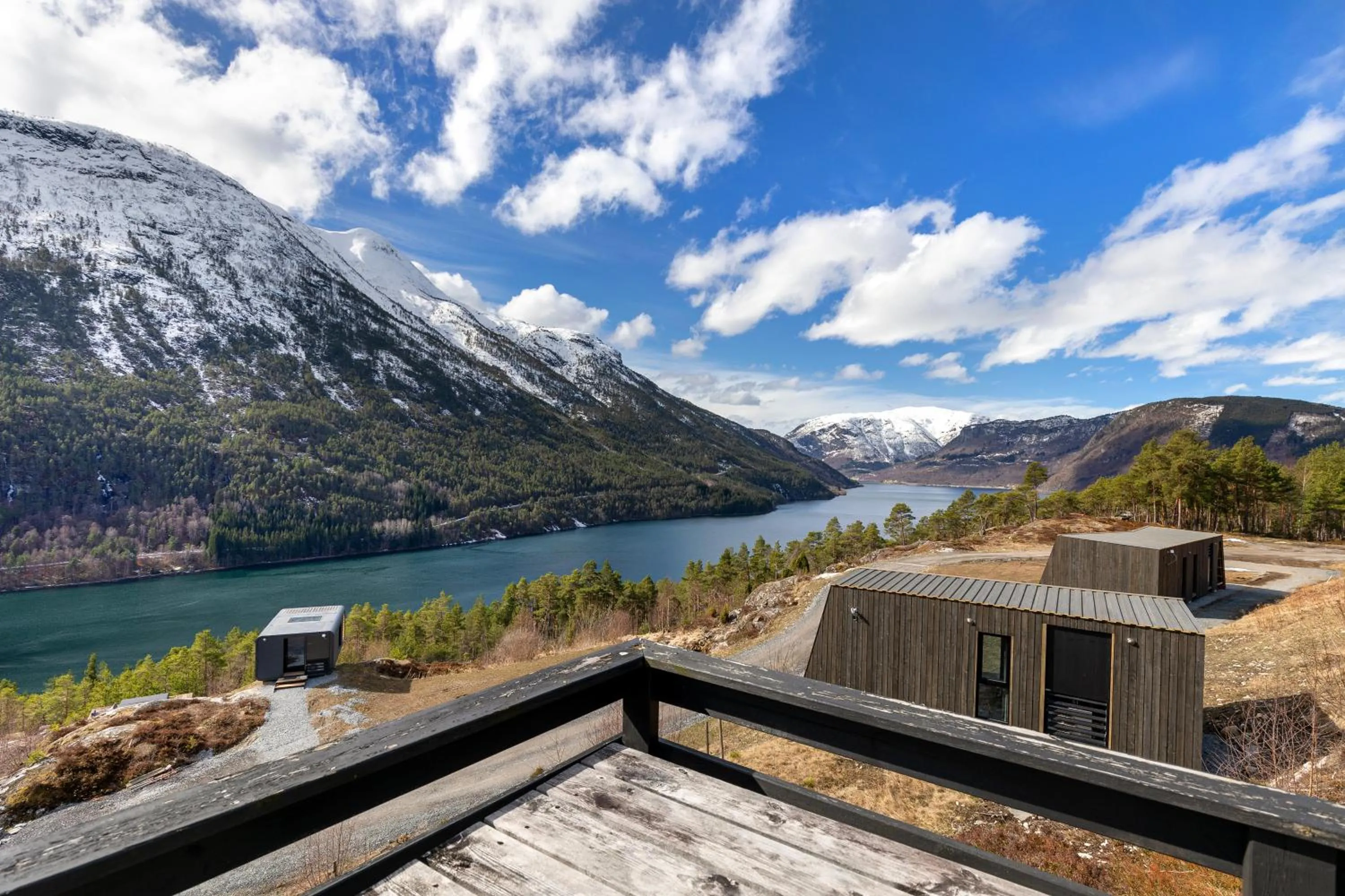 Lem Cabins