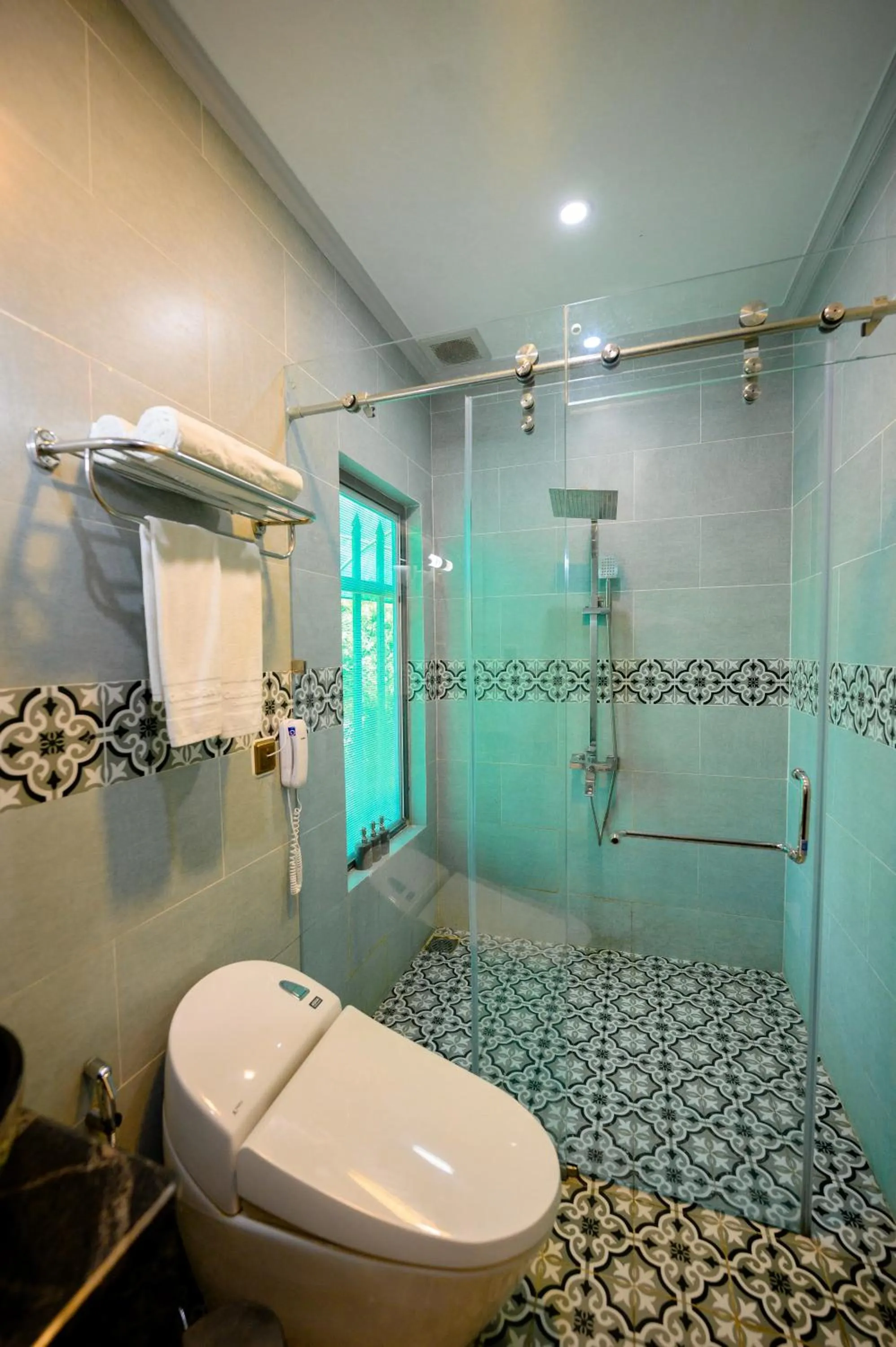 Shower in Cantho Eco Resort