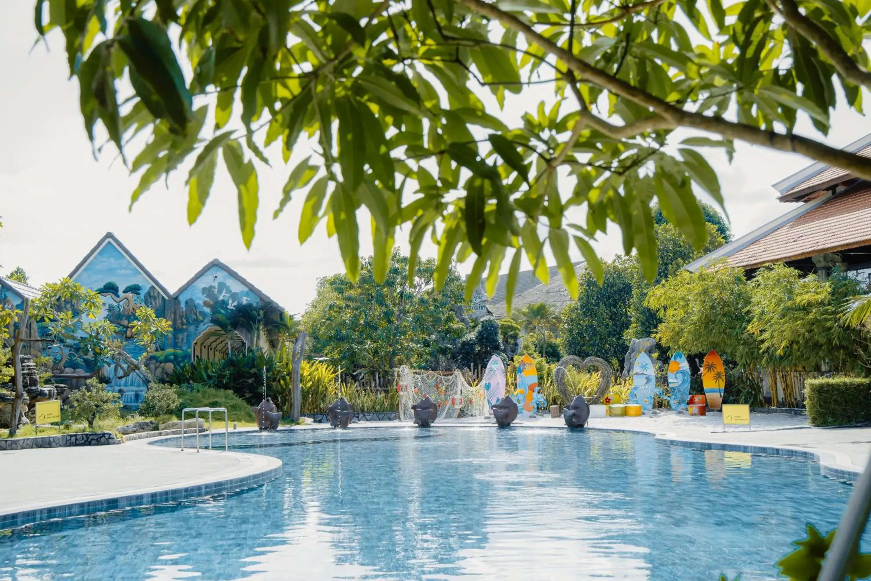 Swimming pool in Cantho Eco Resort Swimming pool in Cantho Eco Resort