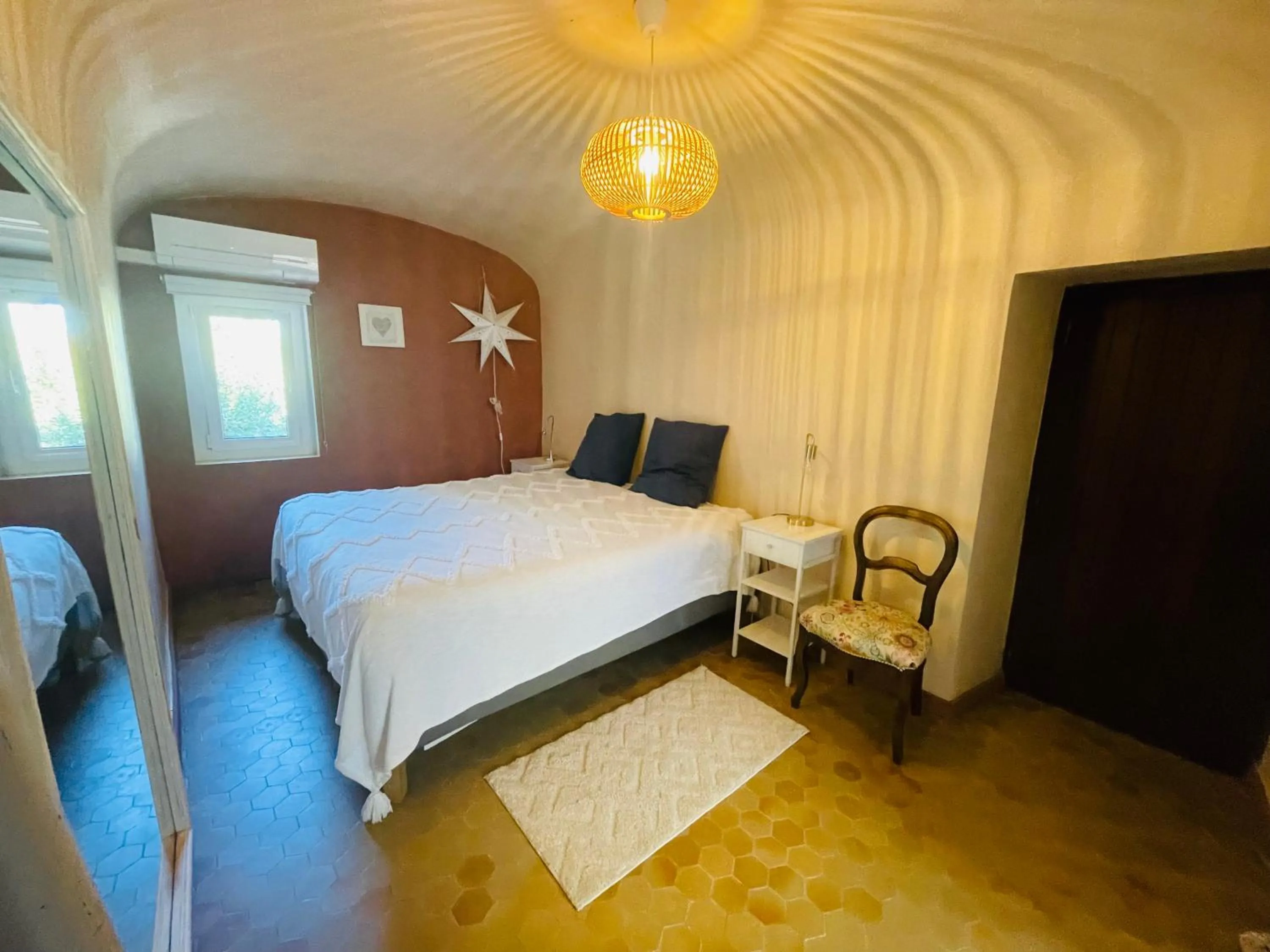 Decorative detail, Bed in Maison des Bourgades