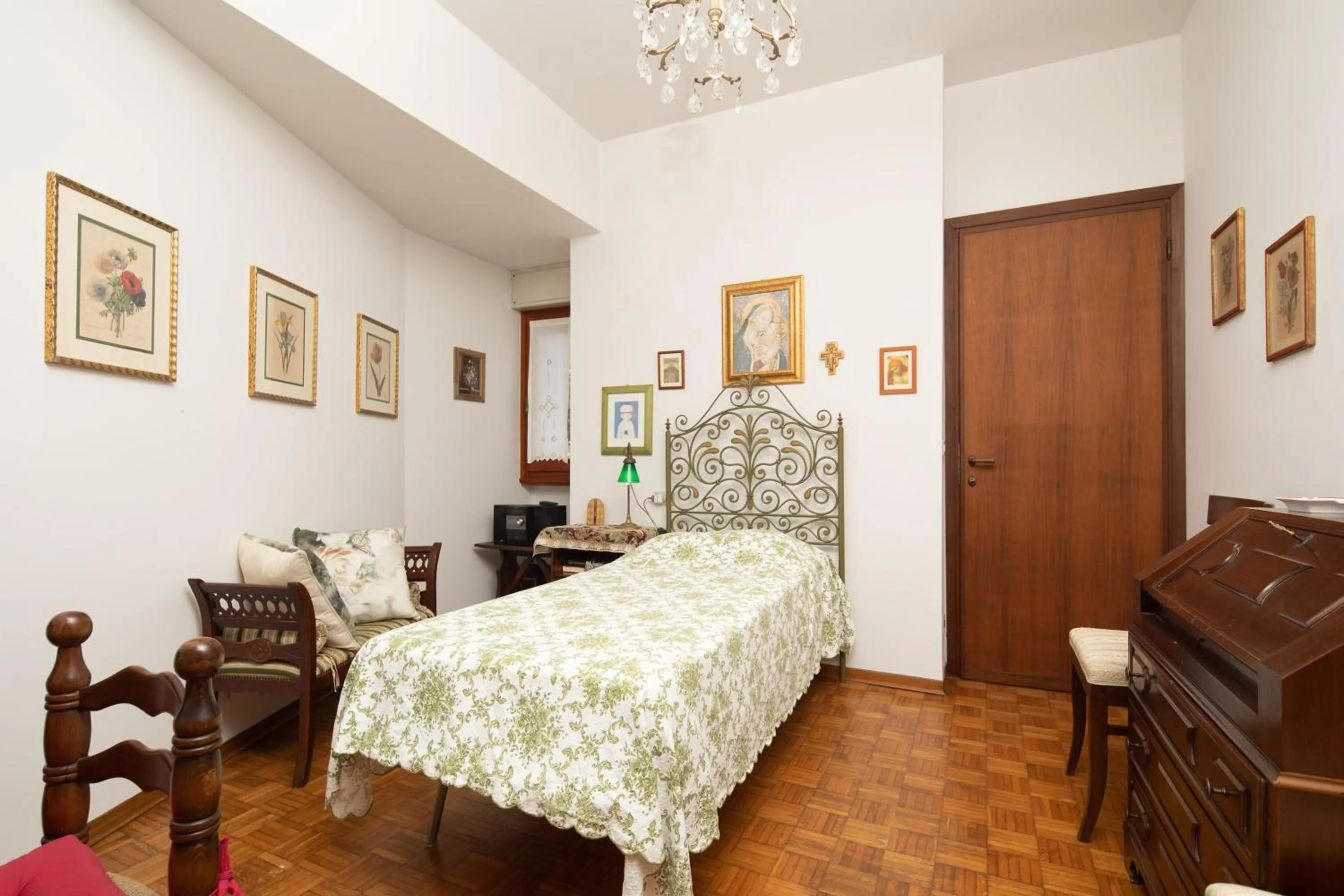 Bedroom in Imperiale Apartment by Mmega