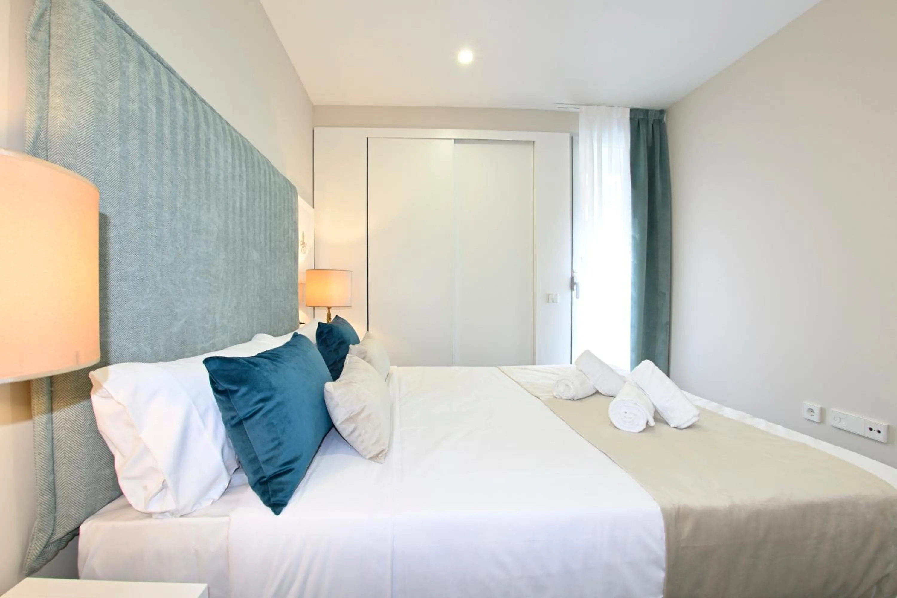 Bedroom, Bed in Holihome Rambla 24