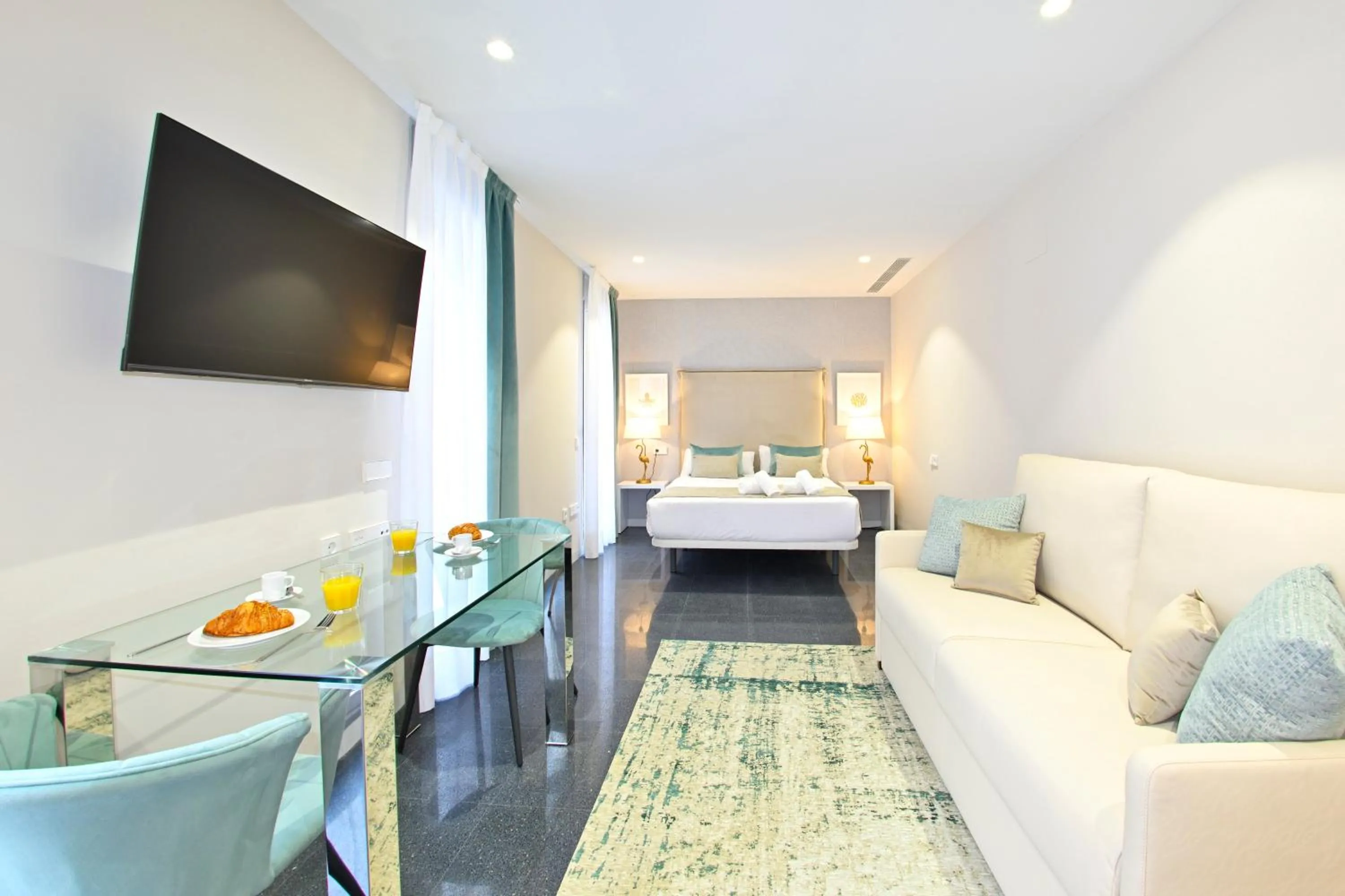Bedroom, Bed in Holihome Rambla 24