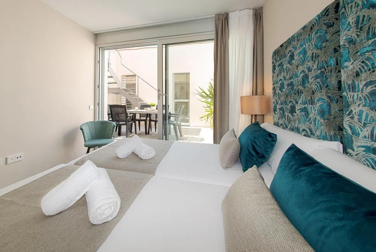 Bed in Holihome Rambla 24