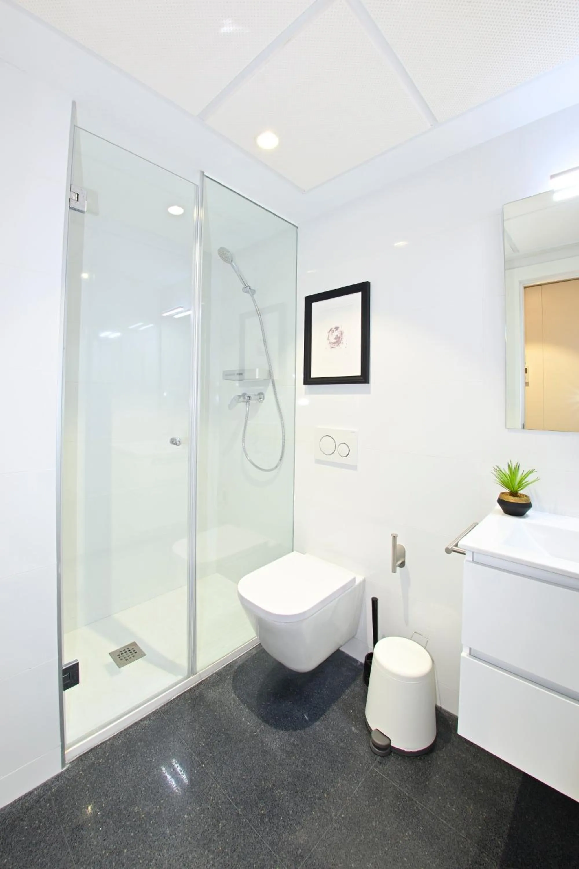 Bathroom in Holihome Rambla 24
