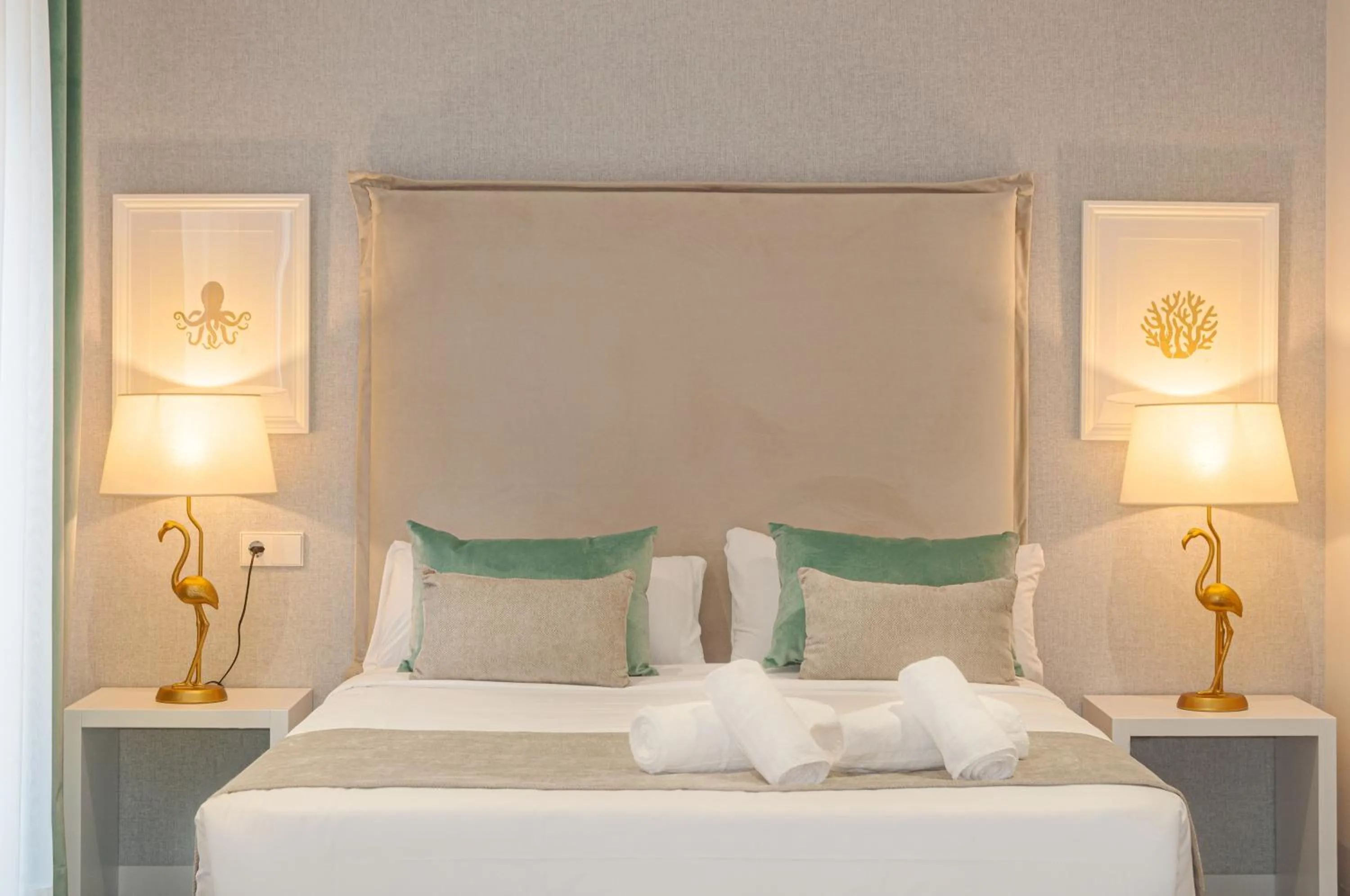 Bedroom, Bed in Holihome Rambla 24