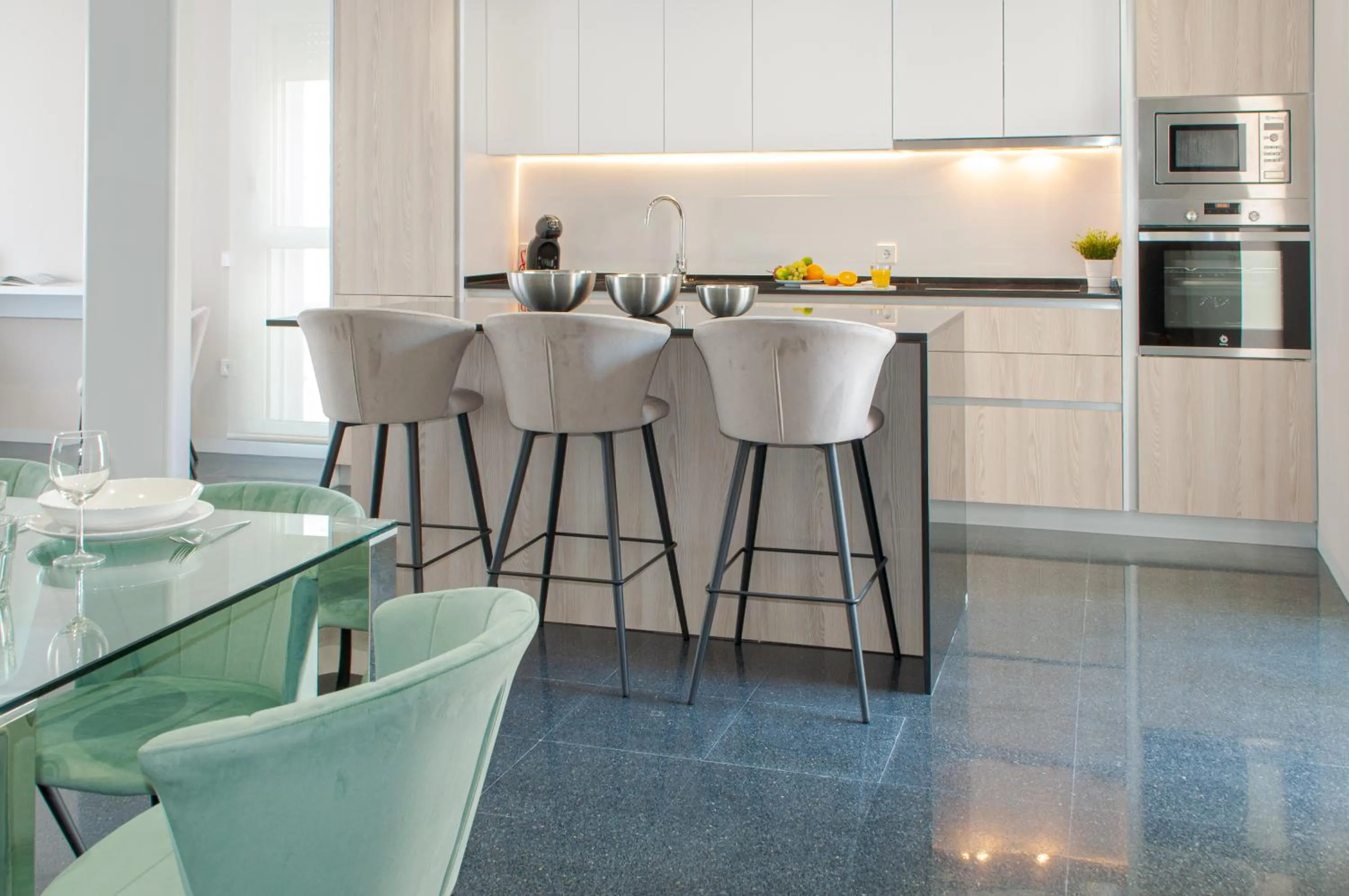 Kitchen or kitchenette in Holihome Rambla 24