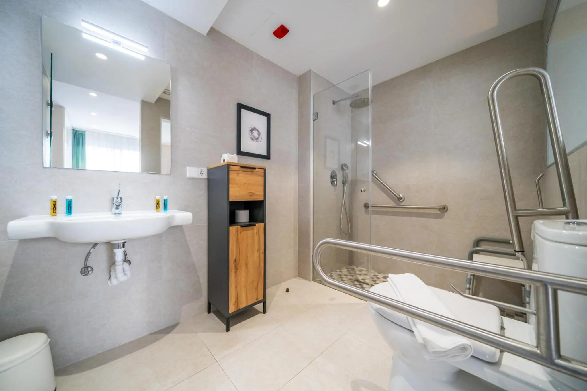 Facility for disabled guests in Holihome Rambla 24