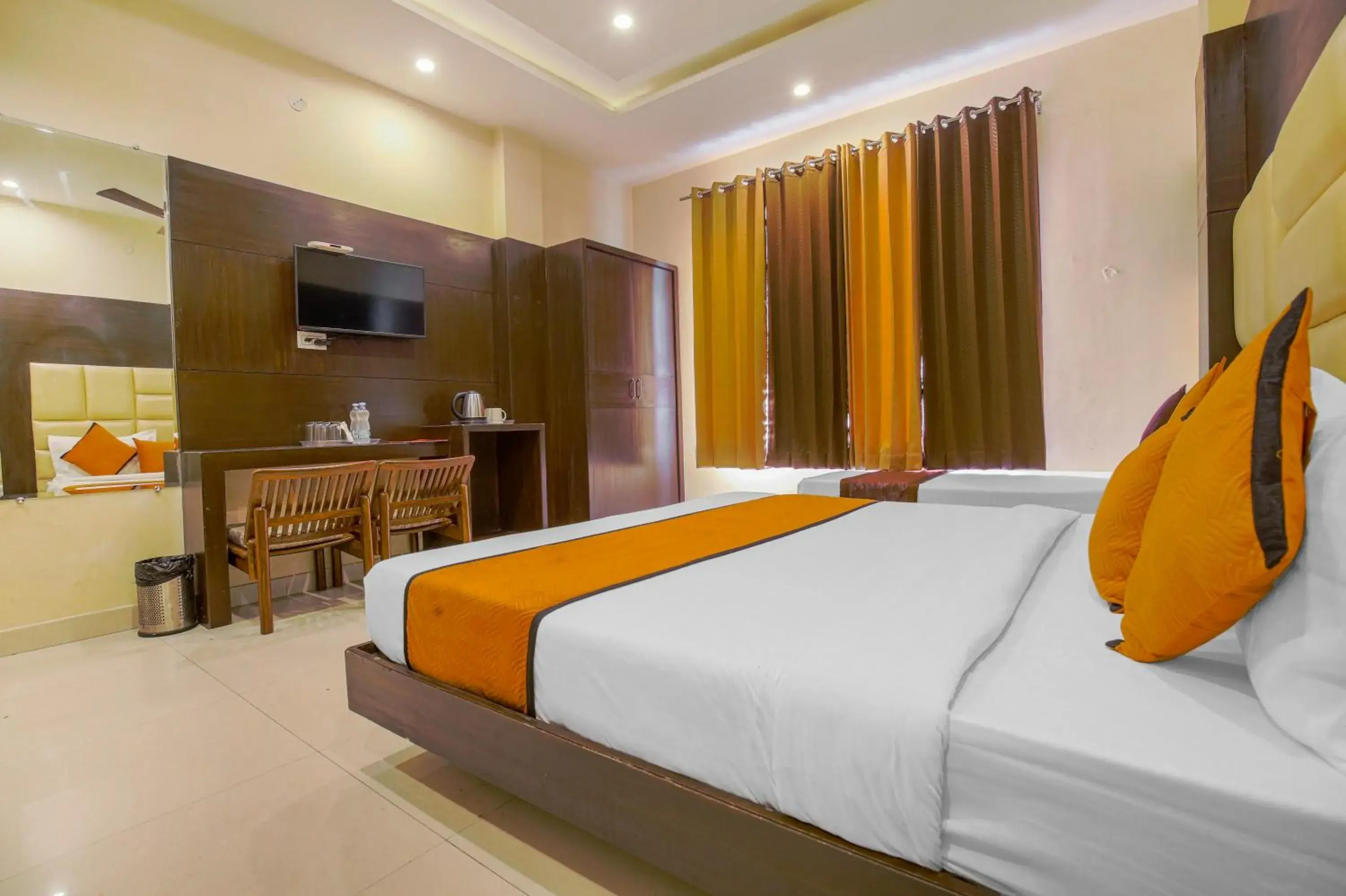 Bed in Hotel Crown, Near Golden temple Bed in Hotel Crown, Near Golden temple