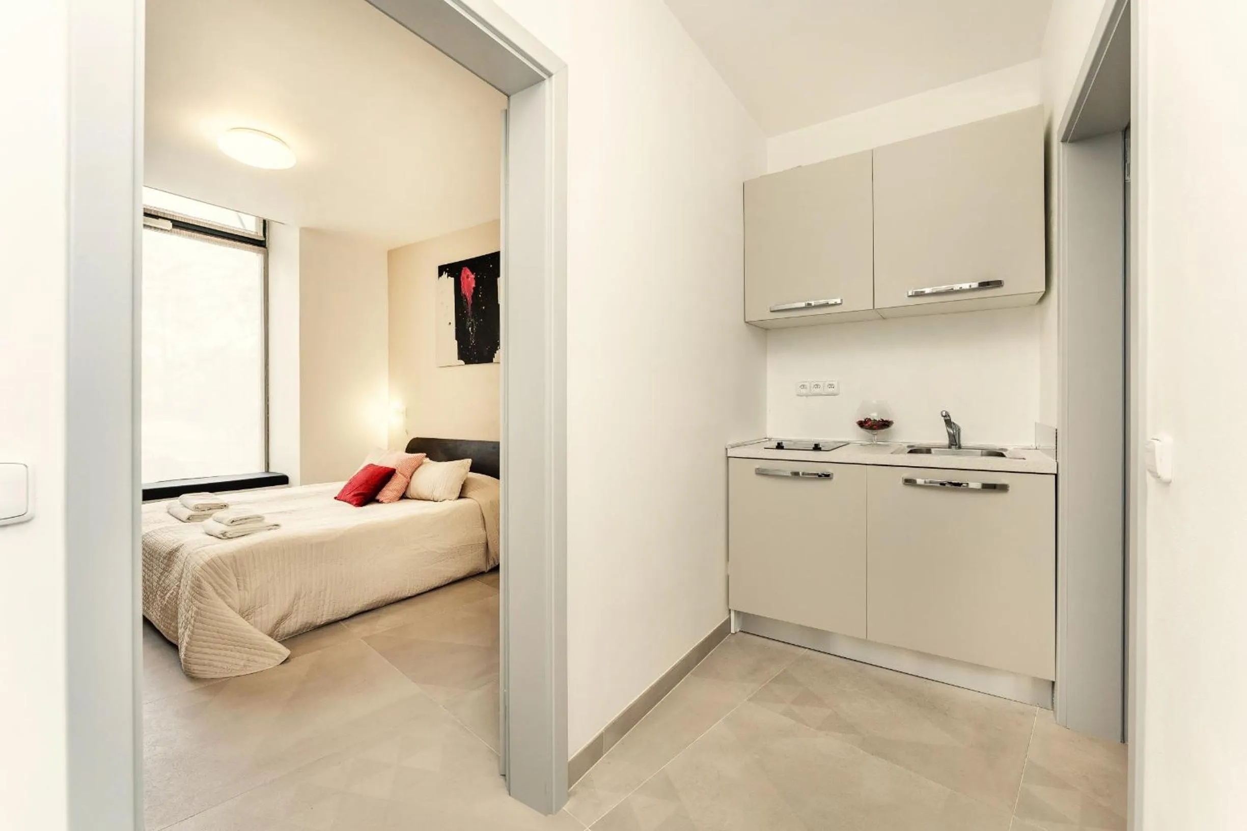 Kitchen or kitchenette, Bed in Vincanto Rooms Old Town Prague1