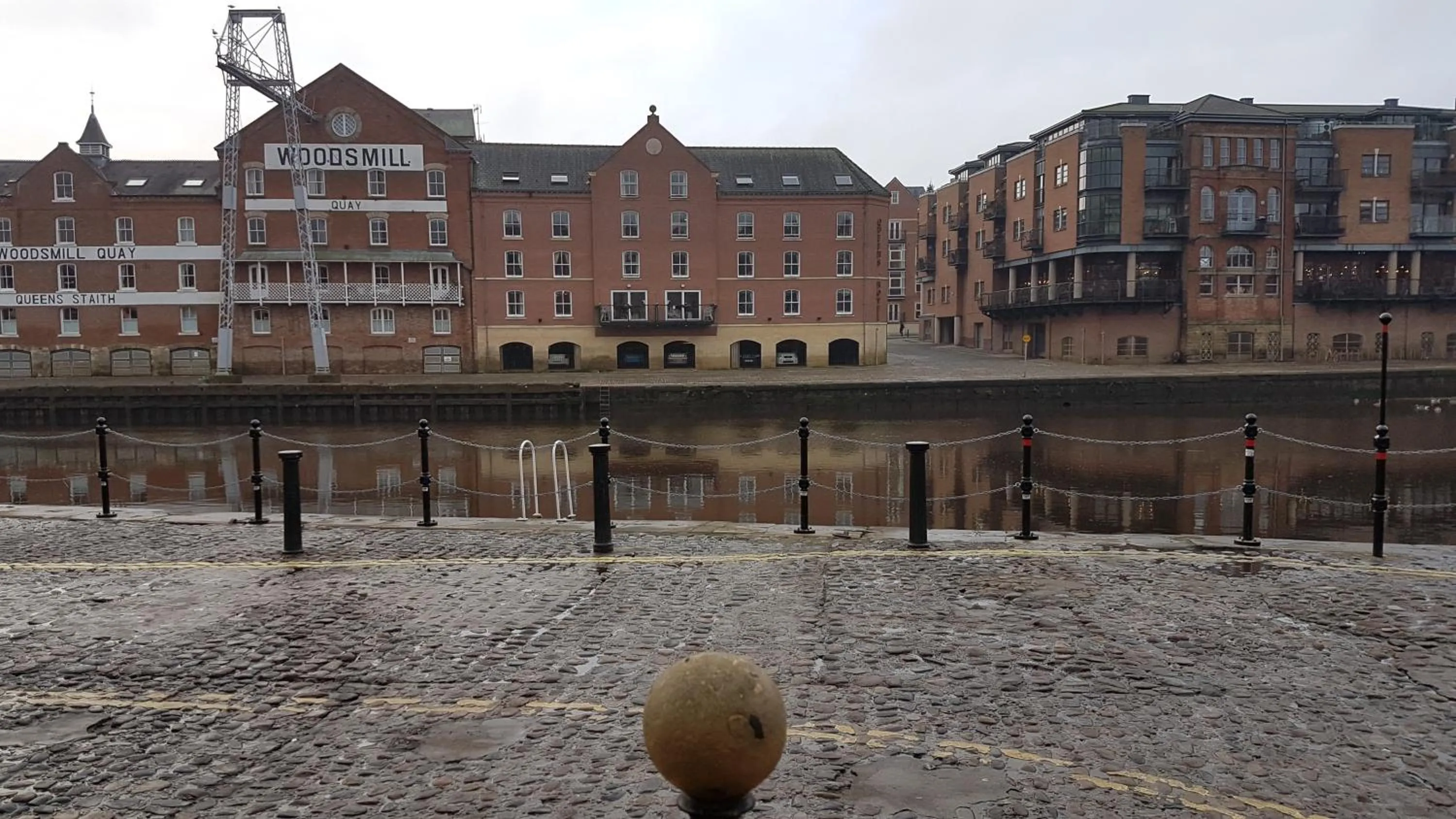 River view in Lil's On The Waterfront