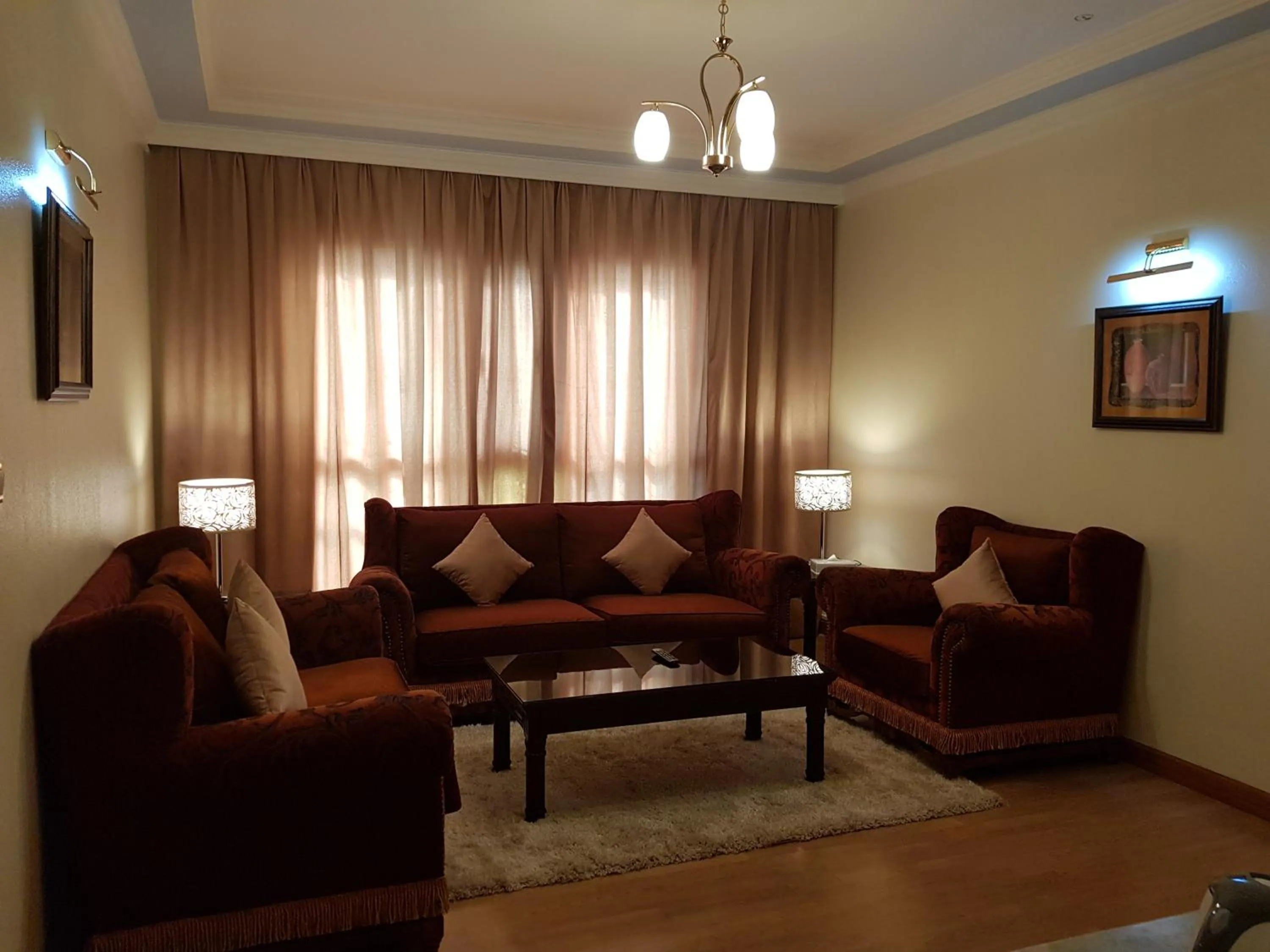 Living room in Swiss International Palace Hotel Manama