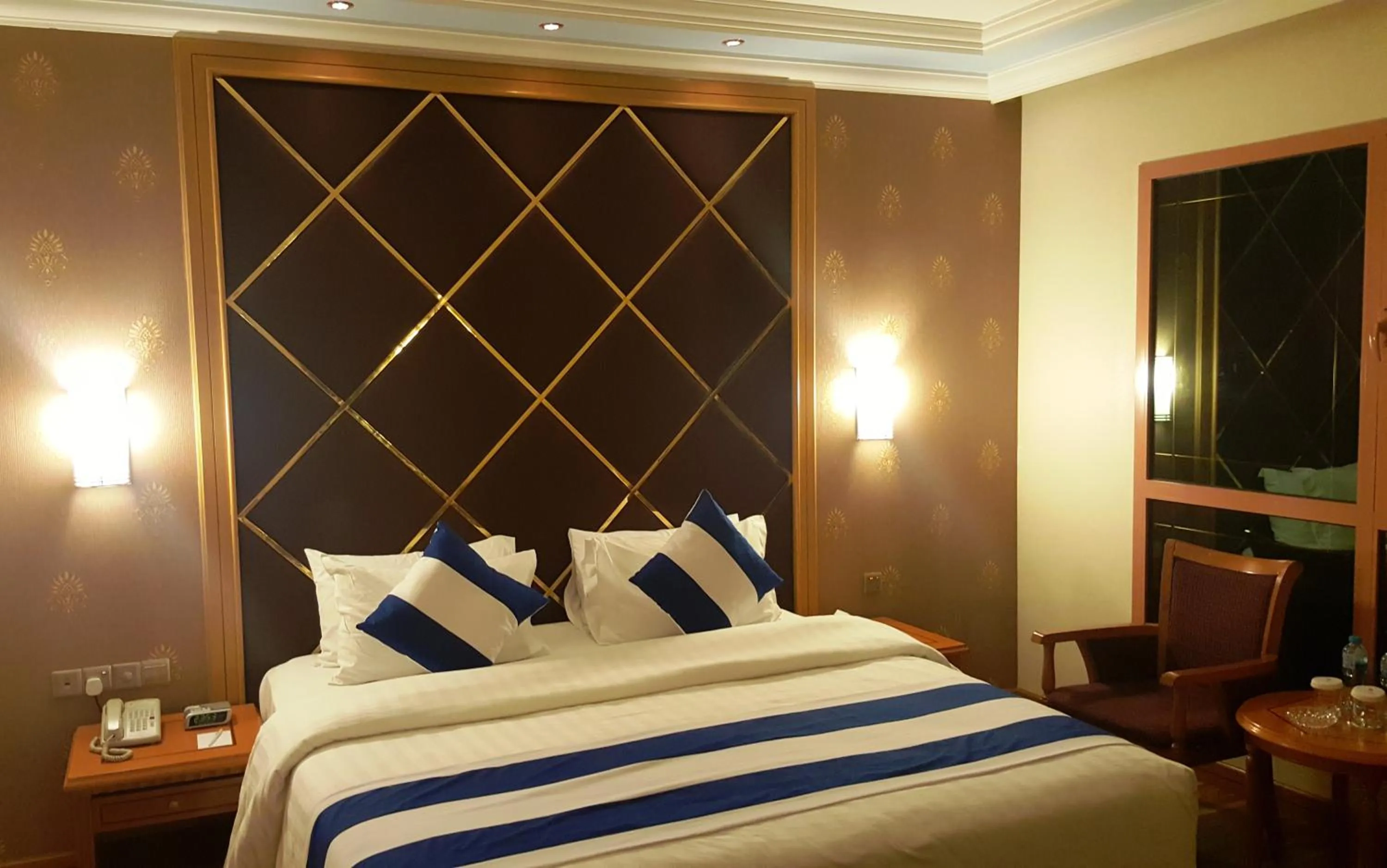 Bedroom in Swiss International Palace Hotel Manama