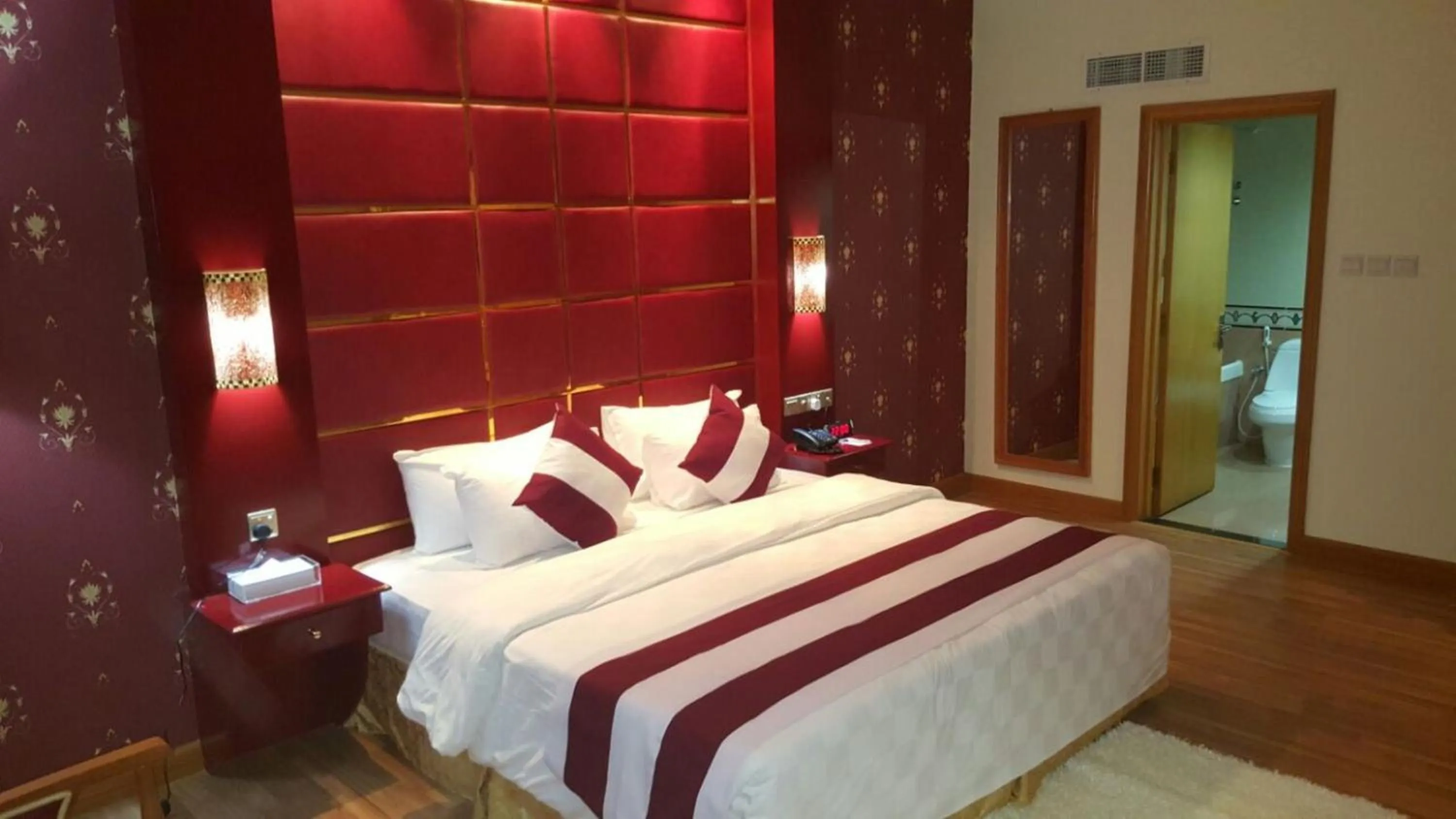 Bedroom in Swiss International Palace Hotel Manama
