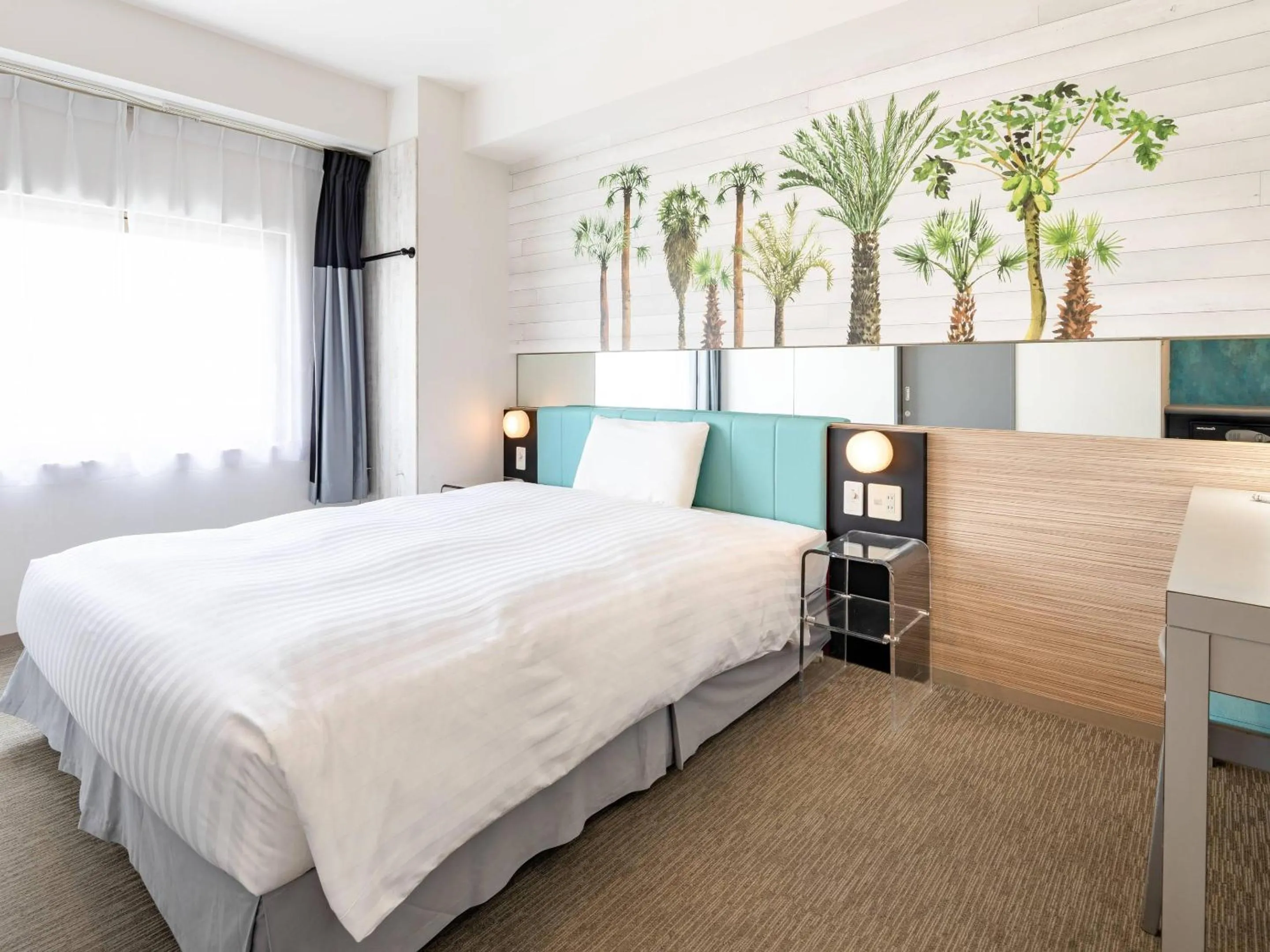 Bedroom, Bed in Comfort Inn Naha Tomari Port