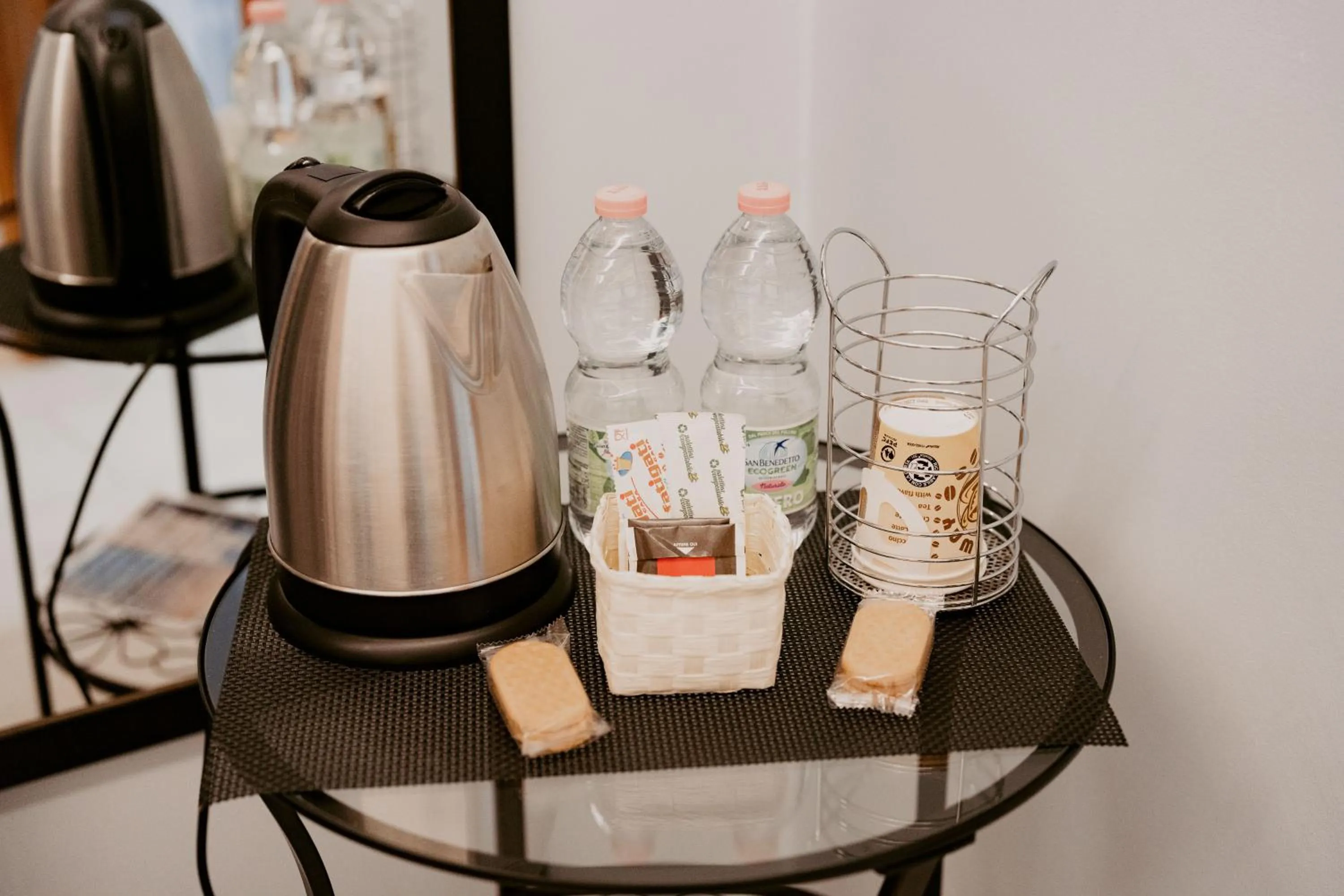 Coffee/tea facilities in Dimora L'Etual